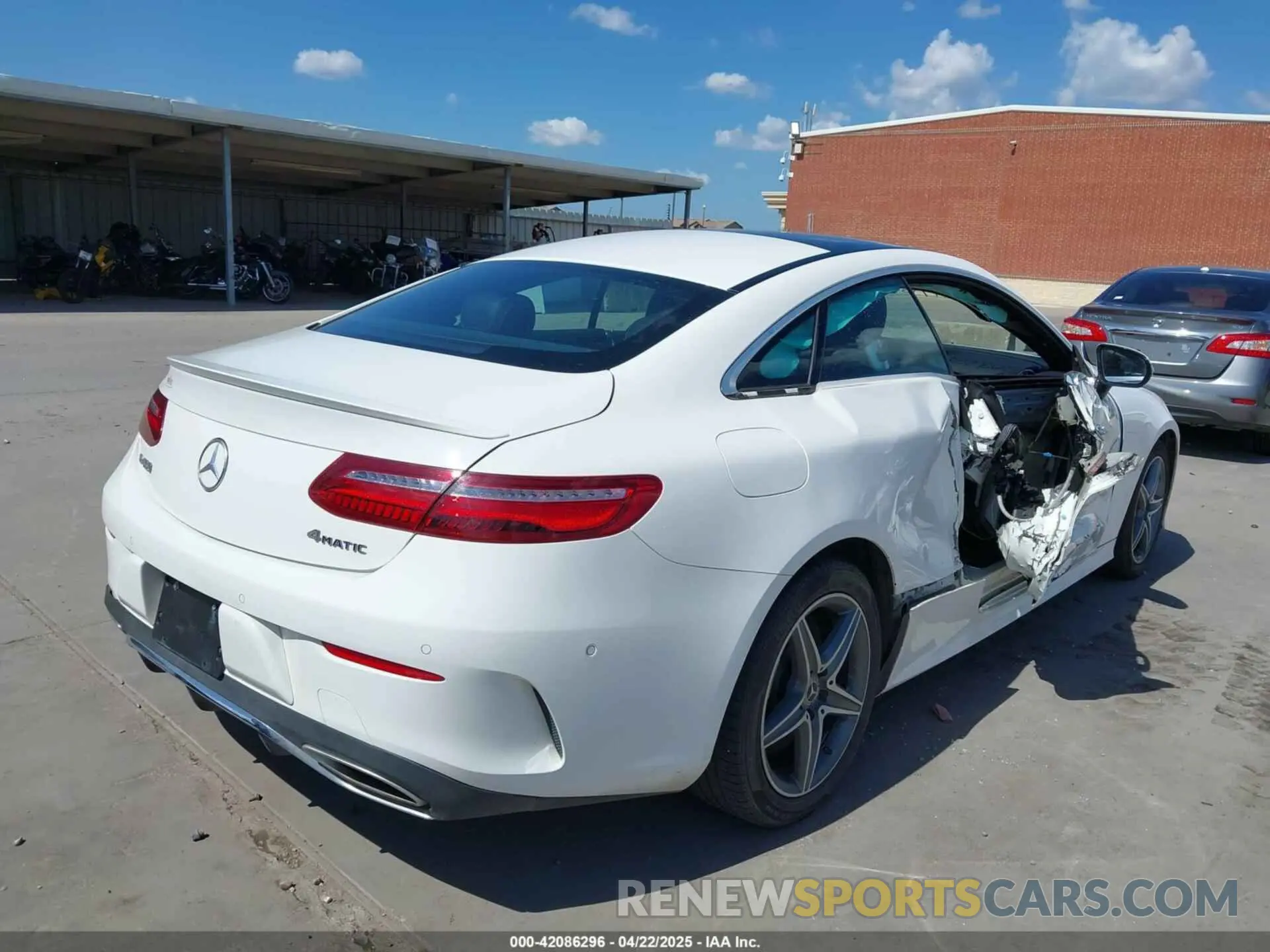 4 fotografías del automóvil dañado WDD1J6JB9KF081820 MERCEDES-BENZ E 450 2019
