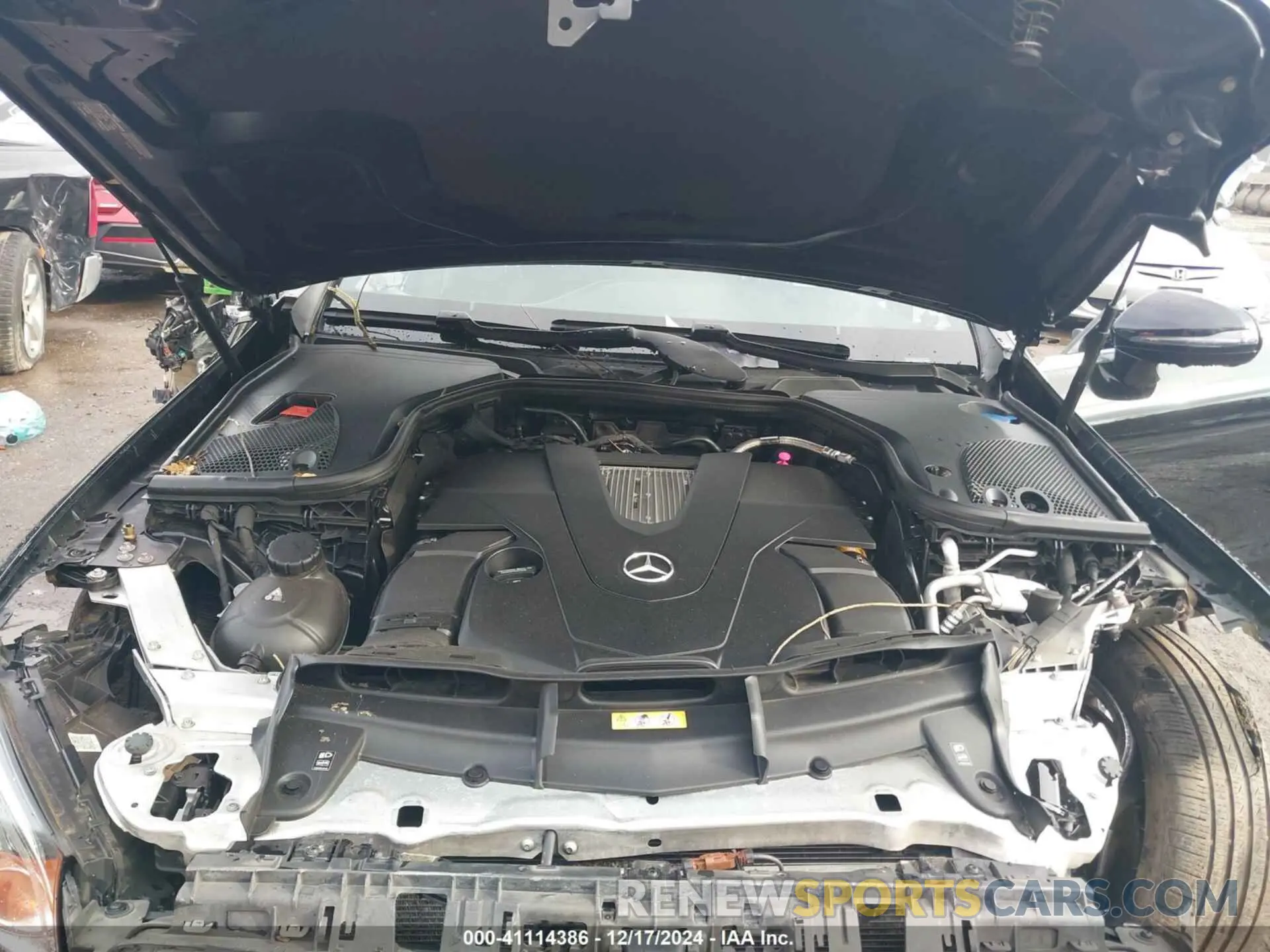 10 fotografías del automóvil dañado WDD1J6JBXKF114257 MERCEDES-BENZ E 450 2019