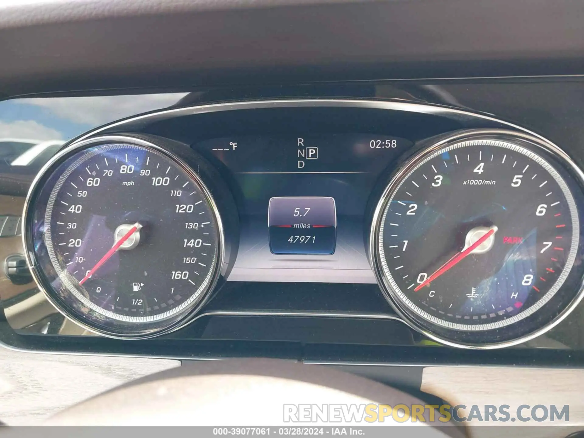7 fotografías del automóvil dañado WDD1K6JB4KF101064 MERCEDES-BENZ E 450 2019
