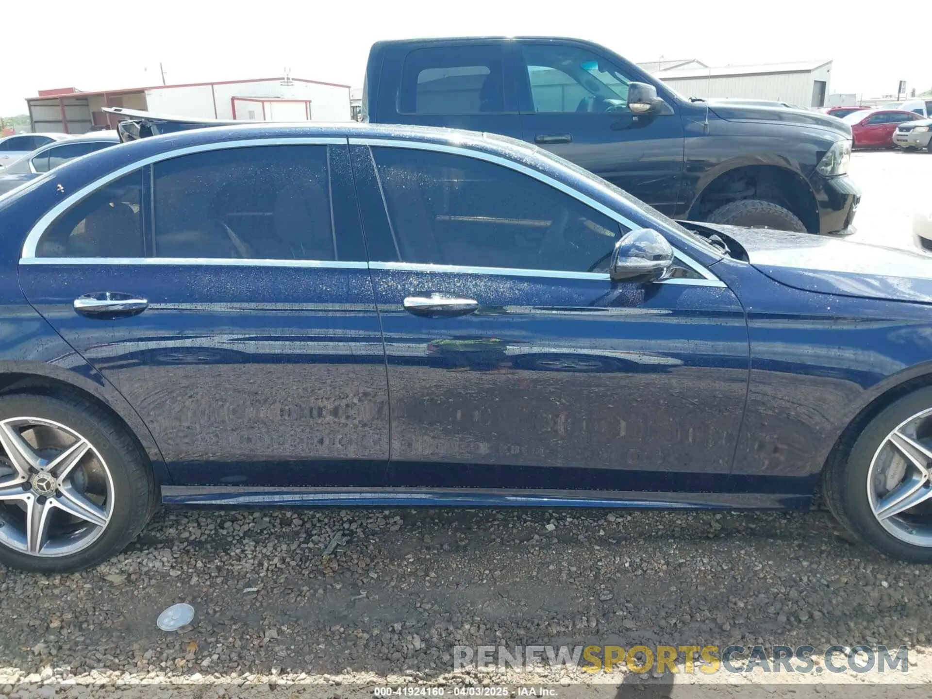 13 fotografías del automóvil dañado WDDZF6JB3KA508944 MERCEDES-BENZ E 450 2019