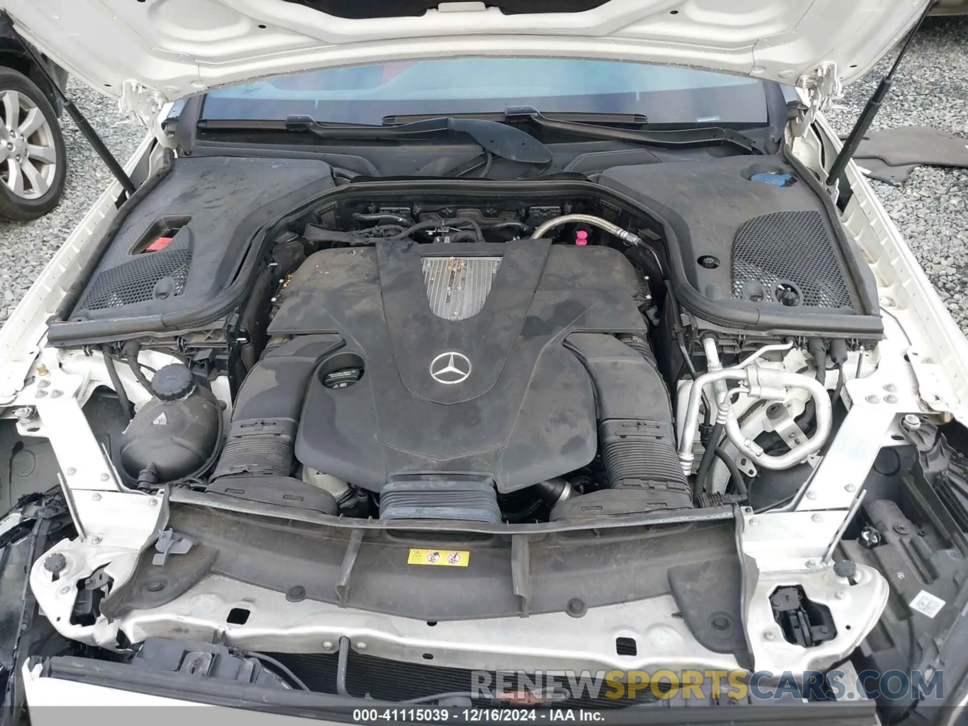 10 fotografías del automóvil dañado W1K1J6JB3LF132228 MERCEDES-BENZ E 450 2020