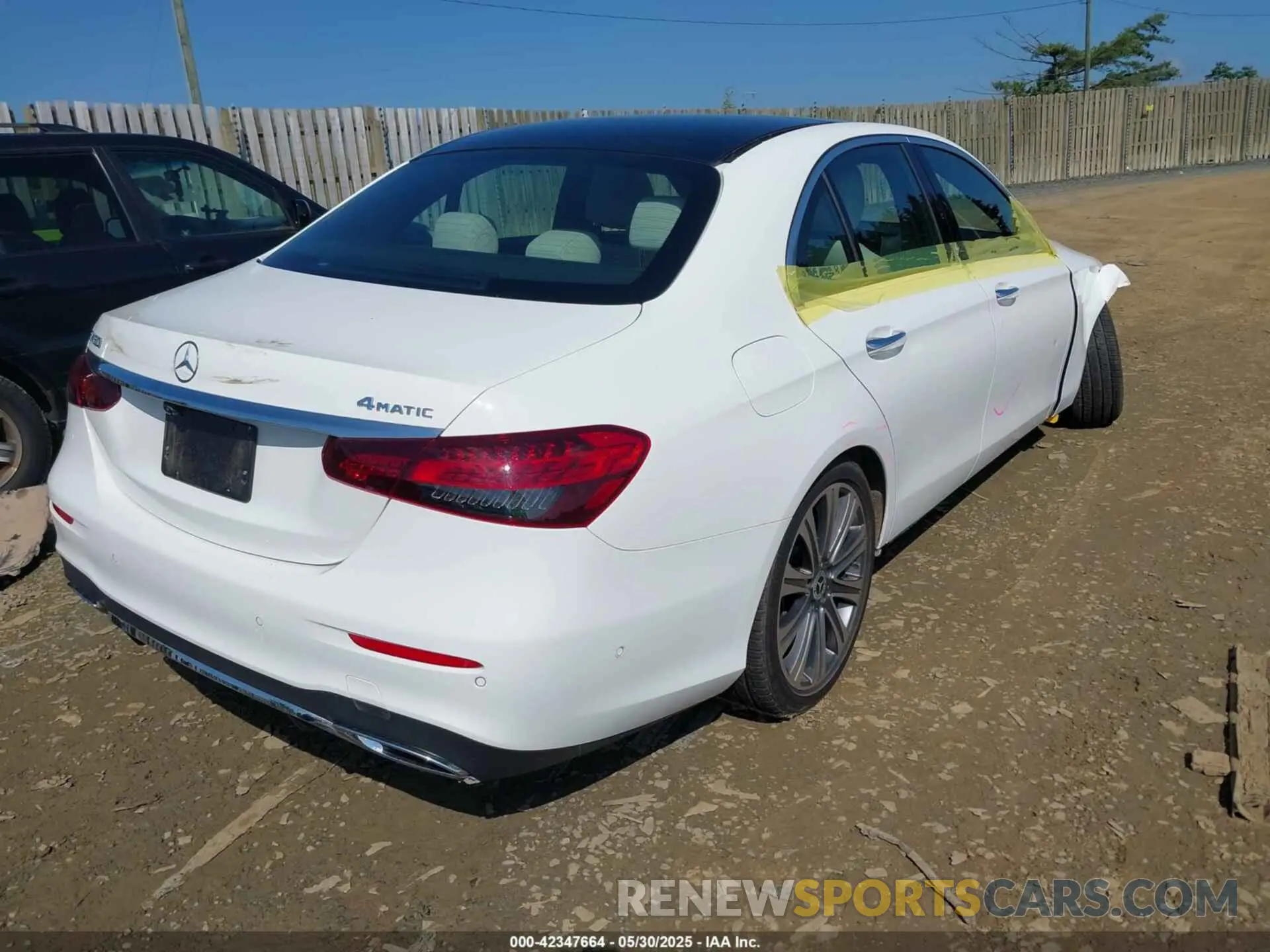4 fotografías del automóvil dañado W1KZF5KB2MA999616 MERCEDES-BENZ E 450 2021