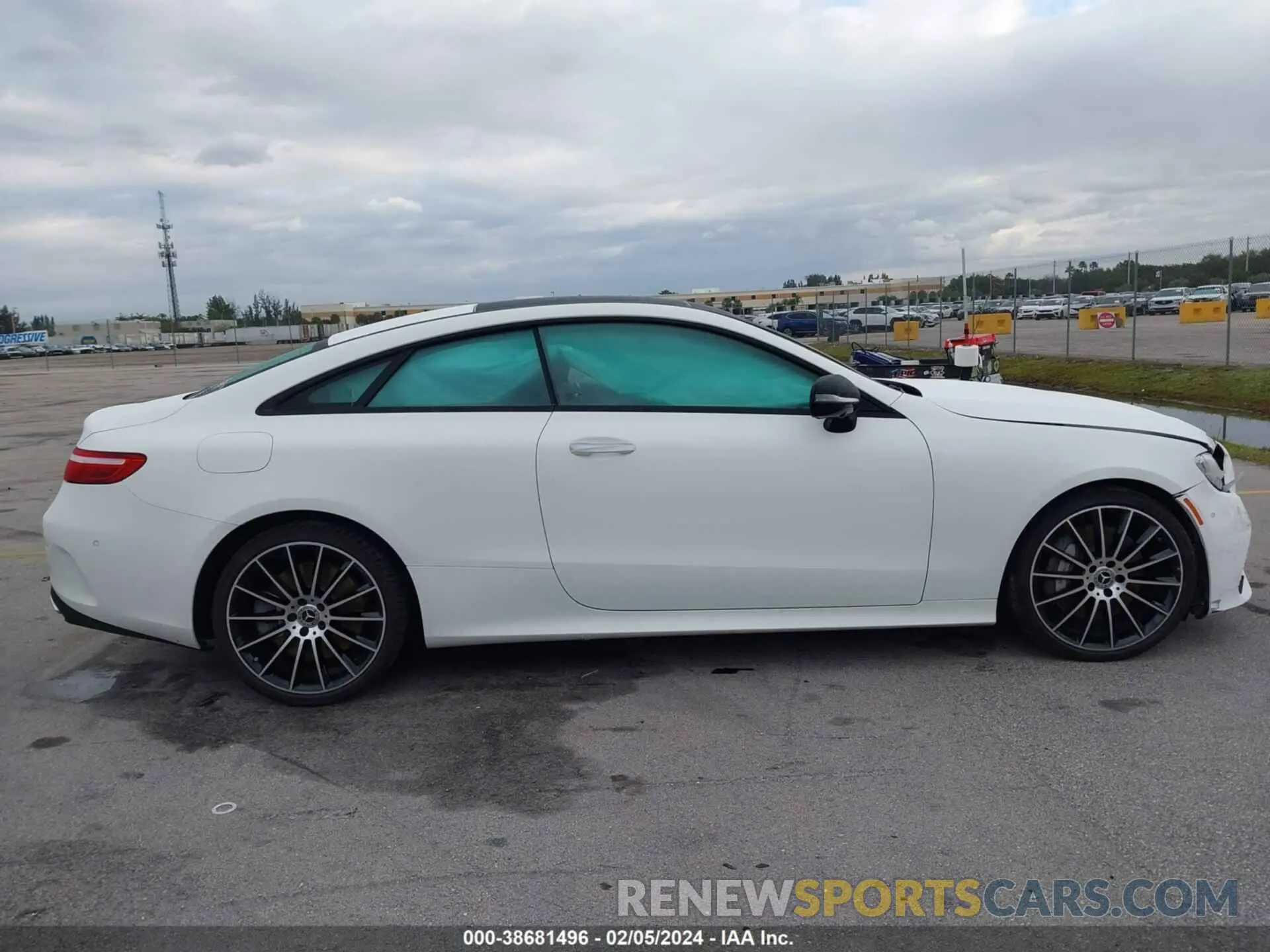 12 fotografías del automóvil dañado W1K1J5JB6NF185602 MERCEDES-BENZ E 450 2022