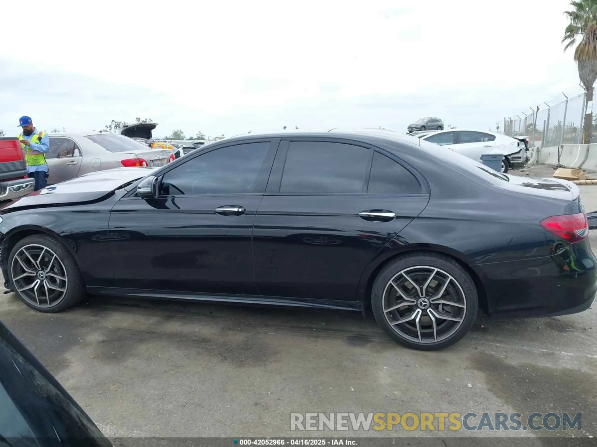 15 fotografías del automóvil dañado W1KZF5KB8NB092932 MERCEDES-BENZ E 450 2022