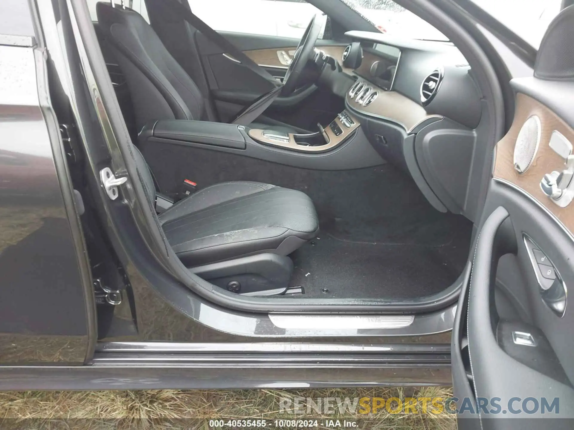 5 fotografías del automóvil dañado W1KZF5KB6PB164519 MERCEDES-BENZ E 450 2023
