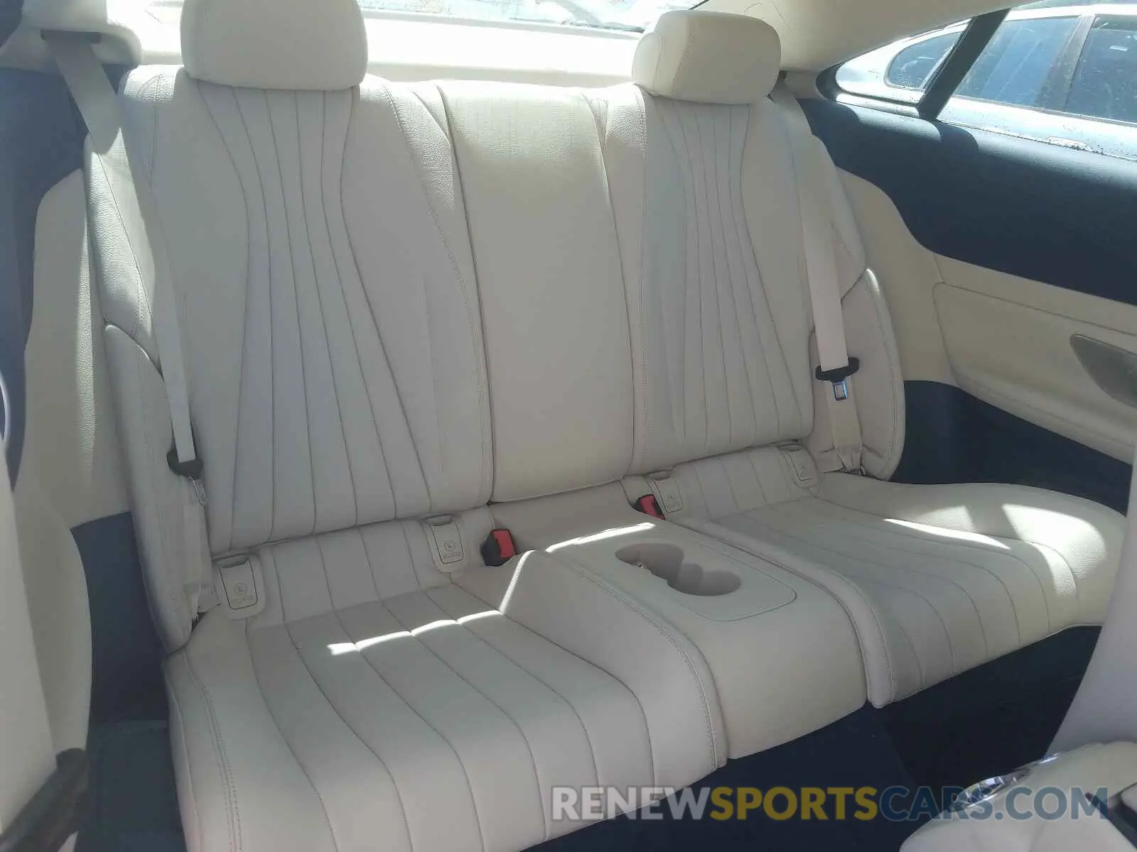 6 fotografías del automóvil dañado WDD1J6JB9KF078433 MERCEDES-BENZ E 450 4MAT 2019