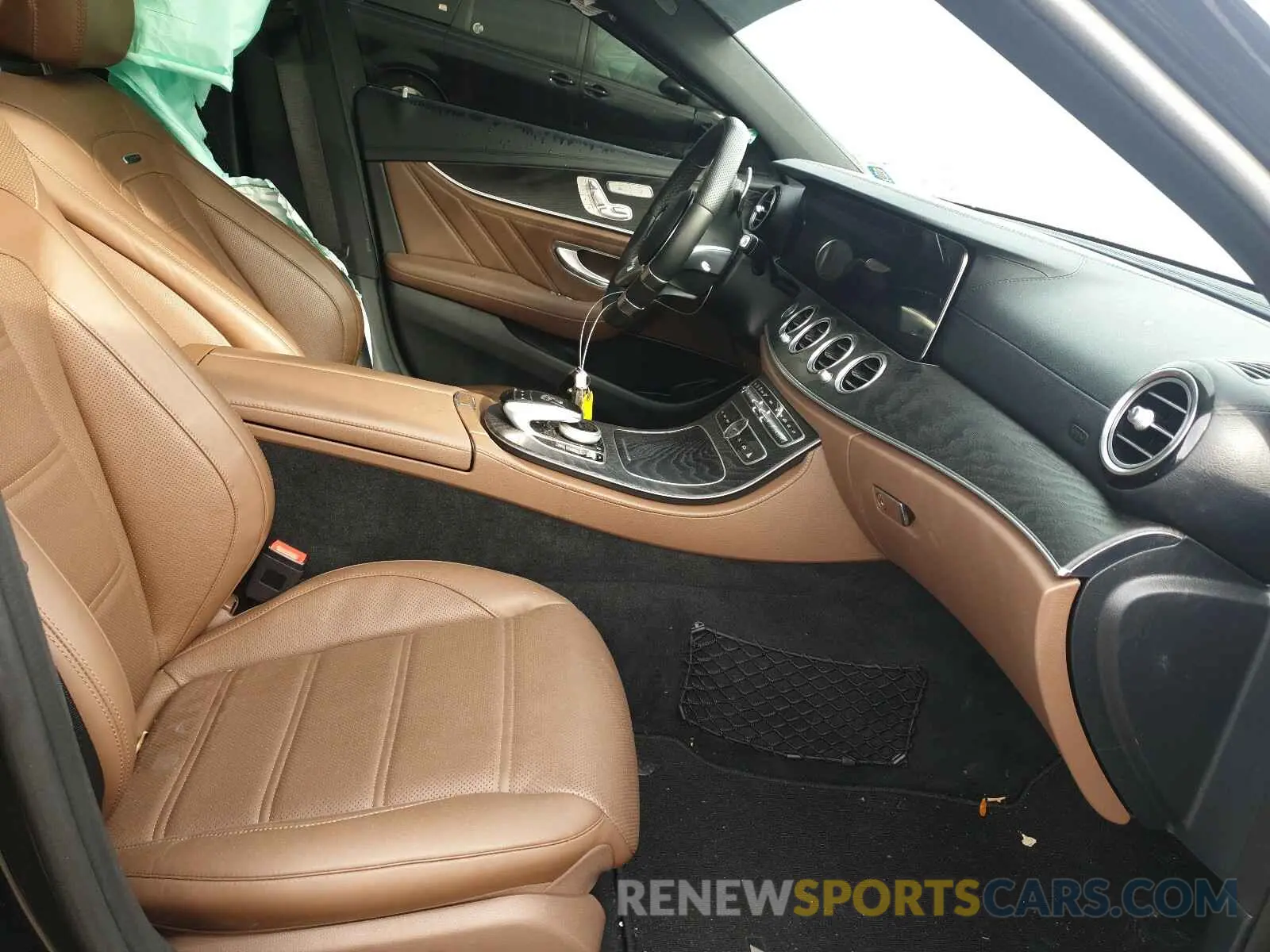 5 fotografías del automóvil dañado W1KZF6BB6LA804427 MERCEDES-BENZ E AMG 53 4 2020