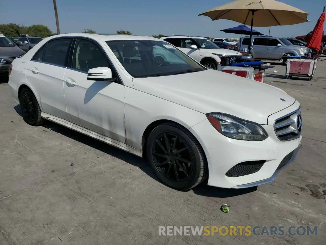 4 fotografías del automóvil dañado WDDHF9HB7EA883887 MERCEDES-BENZ E-CLASS 2014