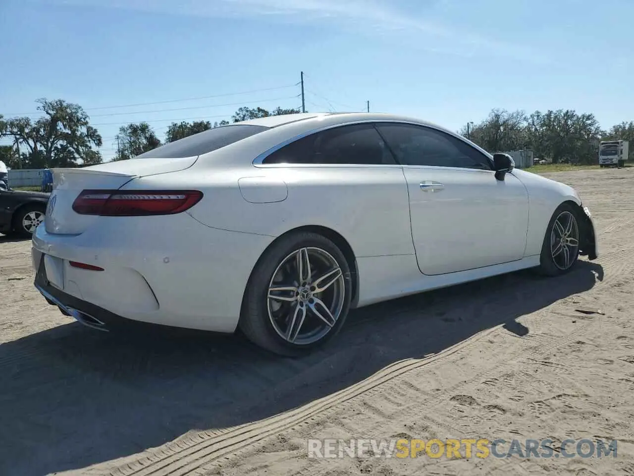 3 fotografías del automóvil dañado WDD1J6HB0KF079461 MERCEDES-BENZ E-CLASS 2019