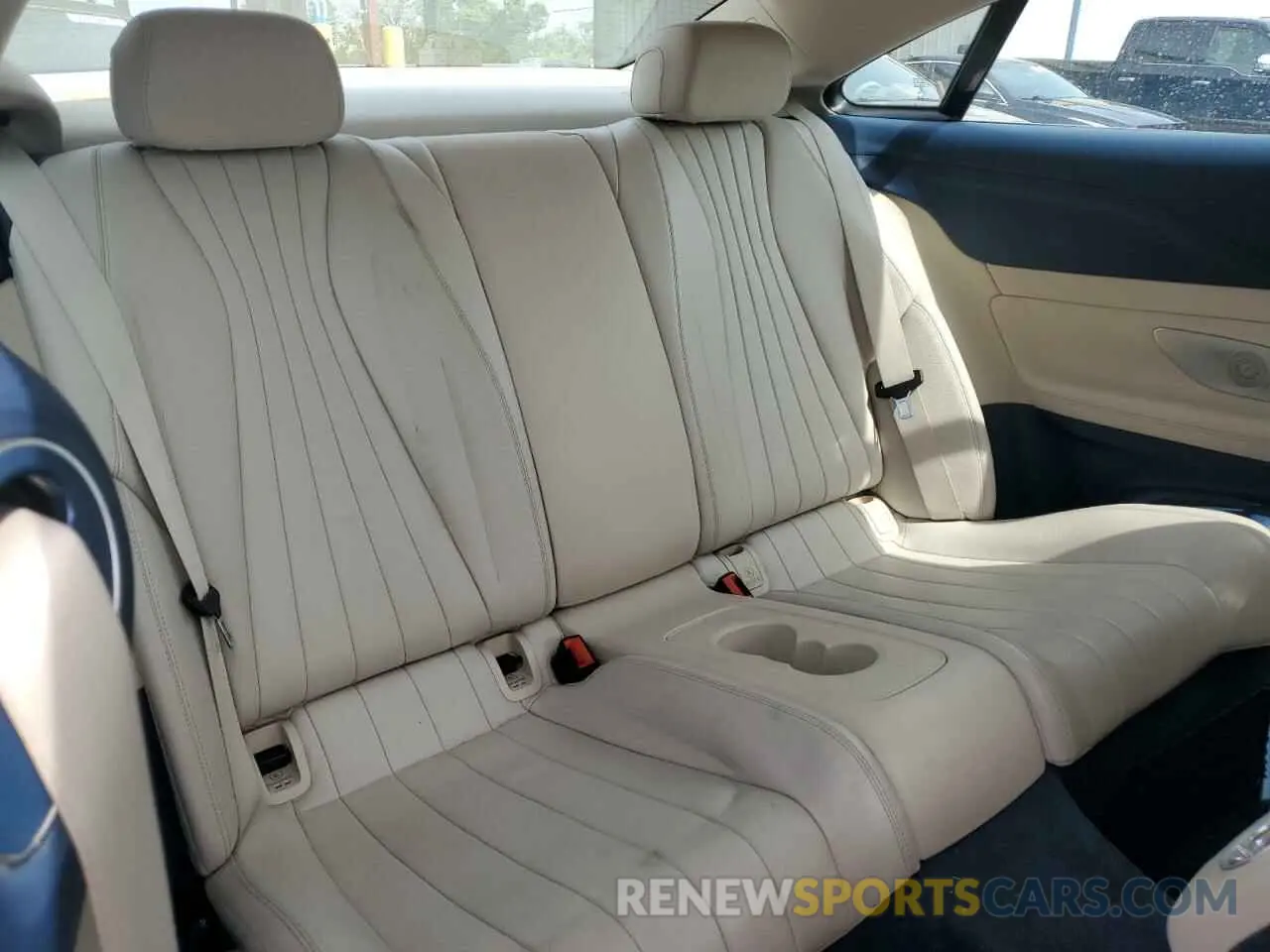 10 fotografías del automóvil dañado WDD1J6HB8KF077201 MERCEDES-BENZ E-CLASS 2019