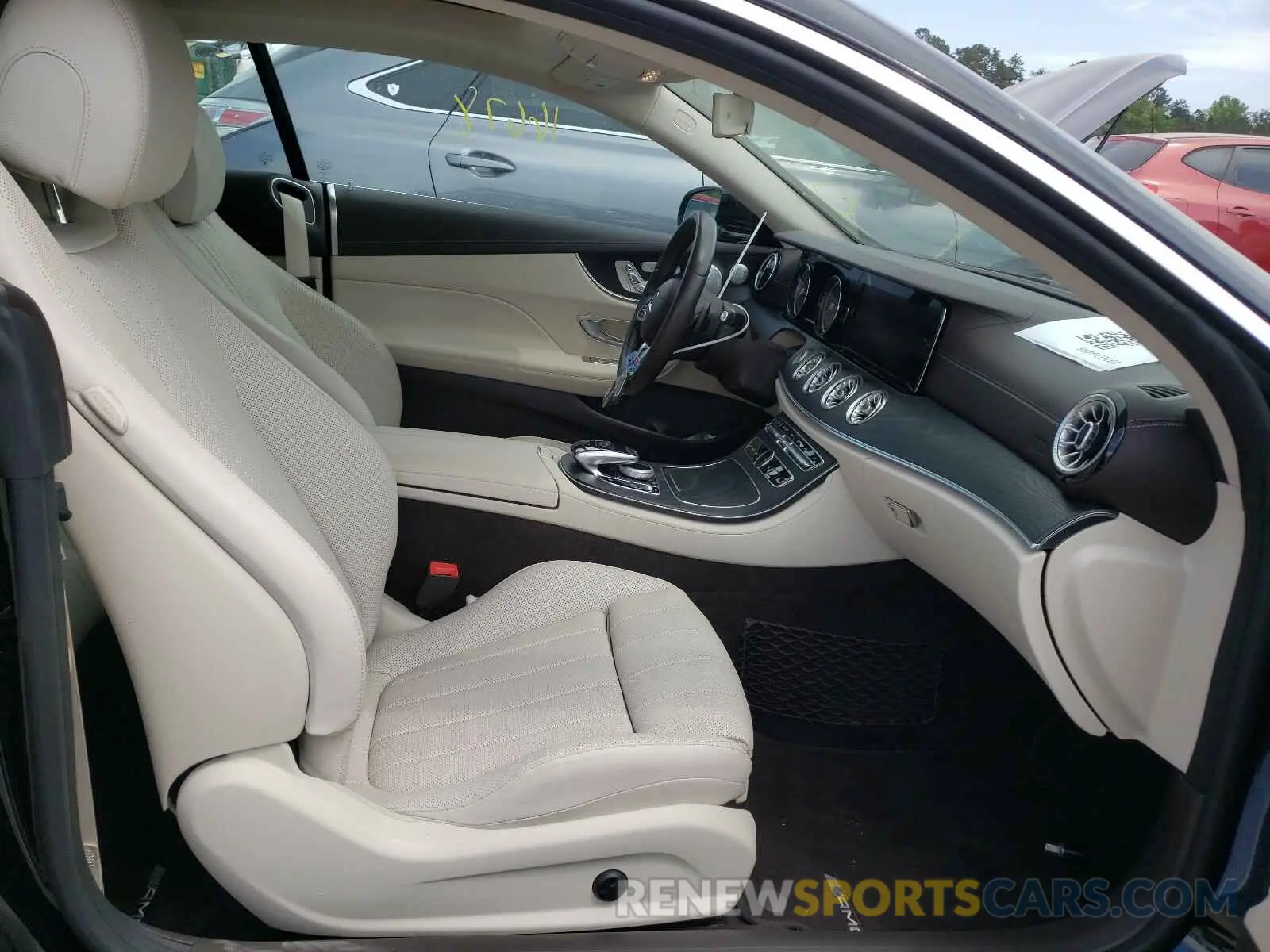 5 fotografías del automóvil dañado WDD1J6JB5KF078431 MERCEDES-BENZ E CLASS 2019