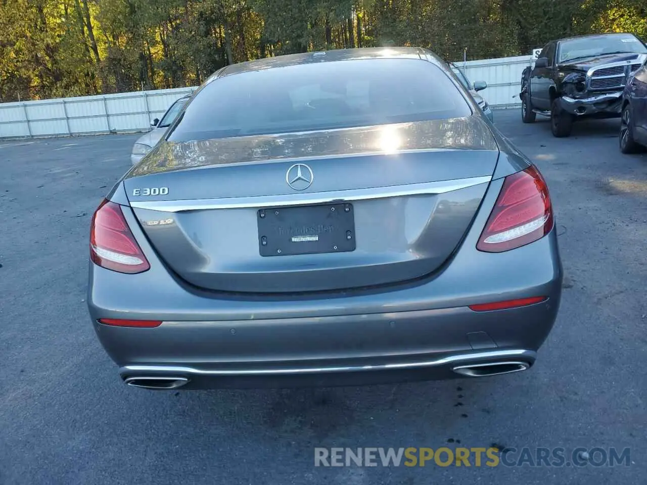 6 fotografías del automóvil dañado WDDZF4JB1KA514407 MERCEDES-BENZ E-CLASS 2019