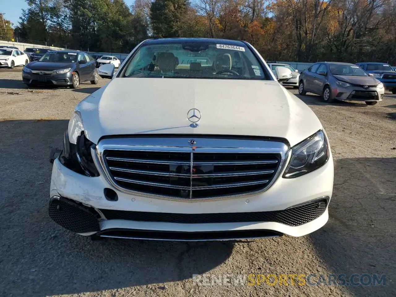 5 fotografías del automóvil dañado WDDZF4JB1KA563512 MERCEDES-BENZ E-CLASS 2019