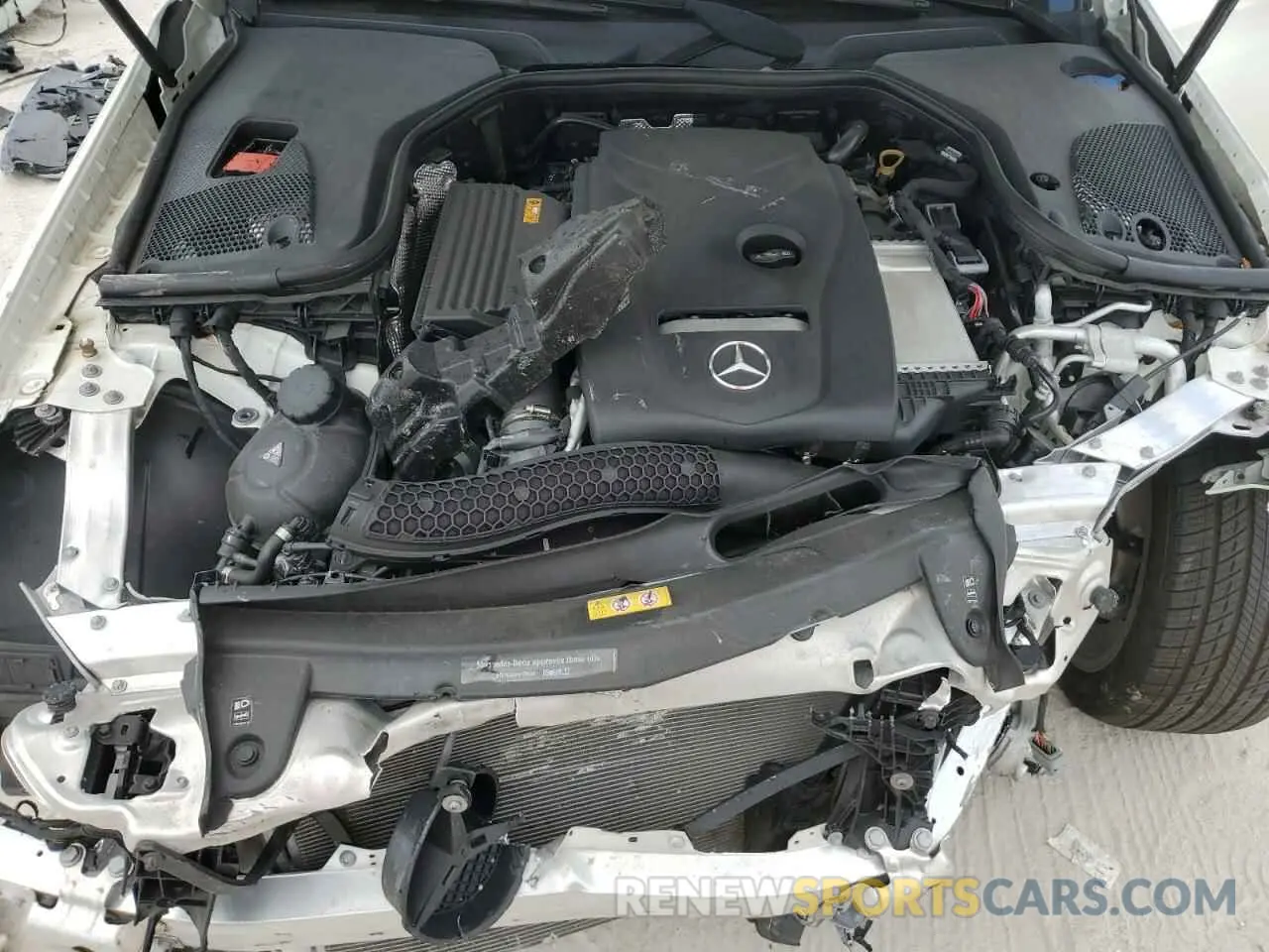 11 fotografías del automóvil dañado WDDZF4JB1KA573182 MERCEDES-BENZ E-CLASS 2019