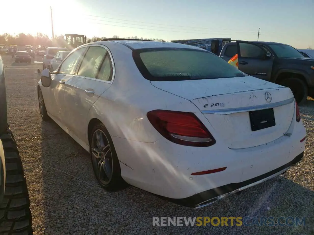 3 fotografías del automóvil dañado WDDZF4JB1KA604673 MERCEDES-BENZ E-CLASS 2019