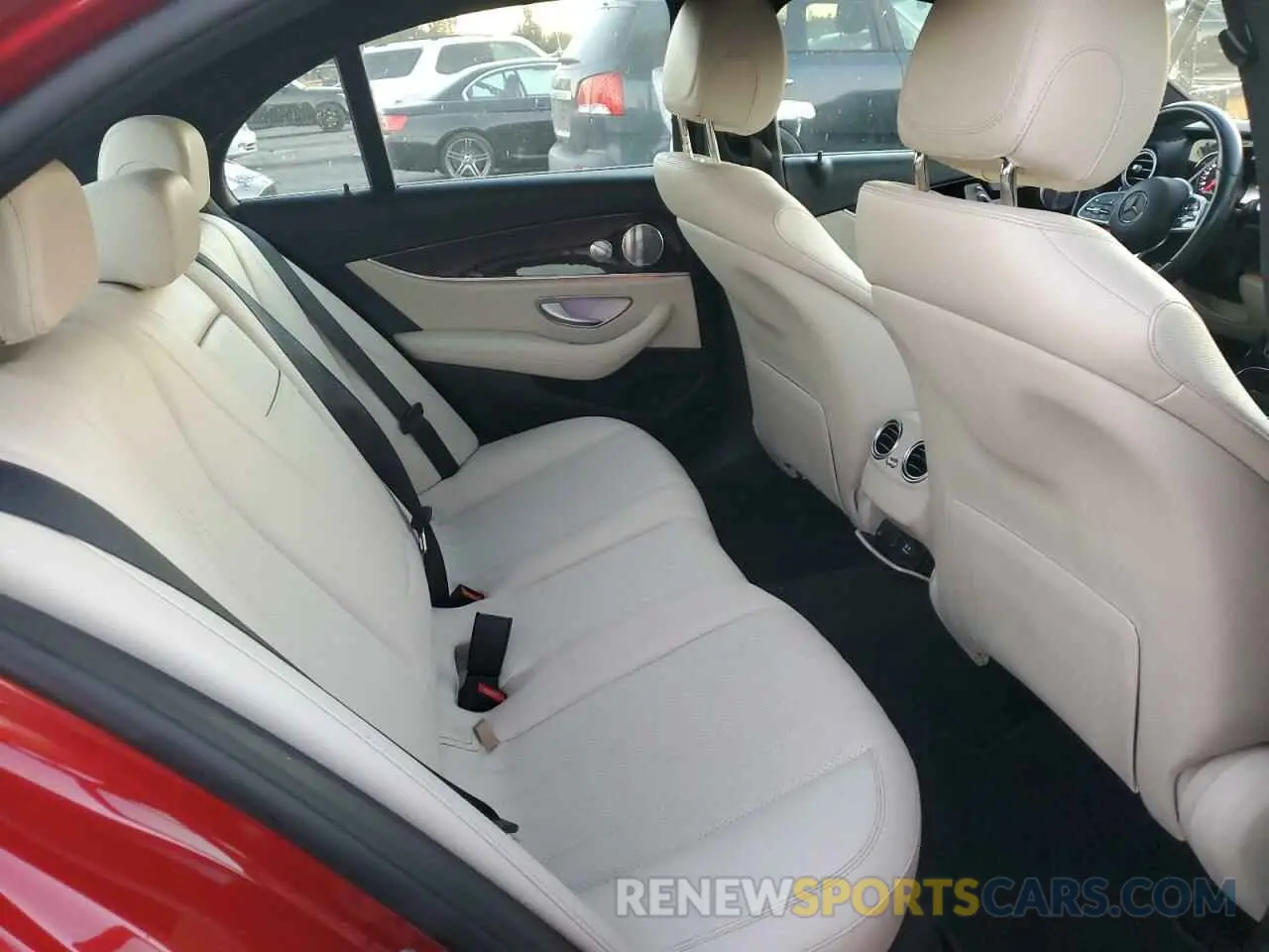 10 fotografías del automóvil dañado WDDZF4JB2KA547836 MERCEDES-BENZ E-CLASS 2019