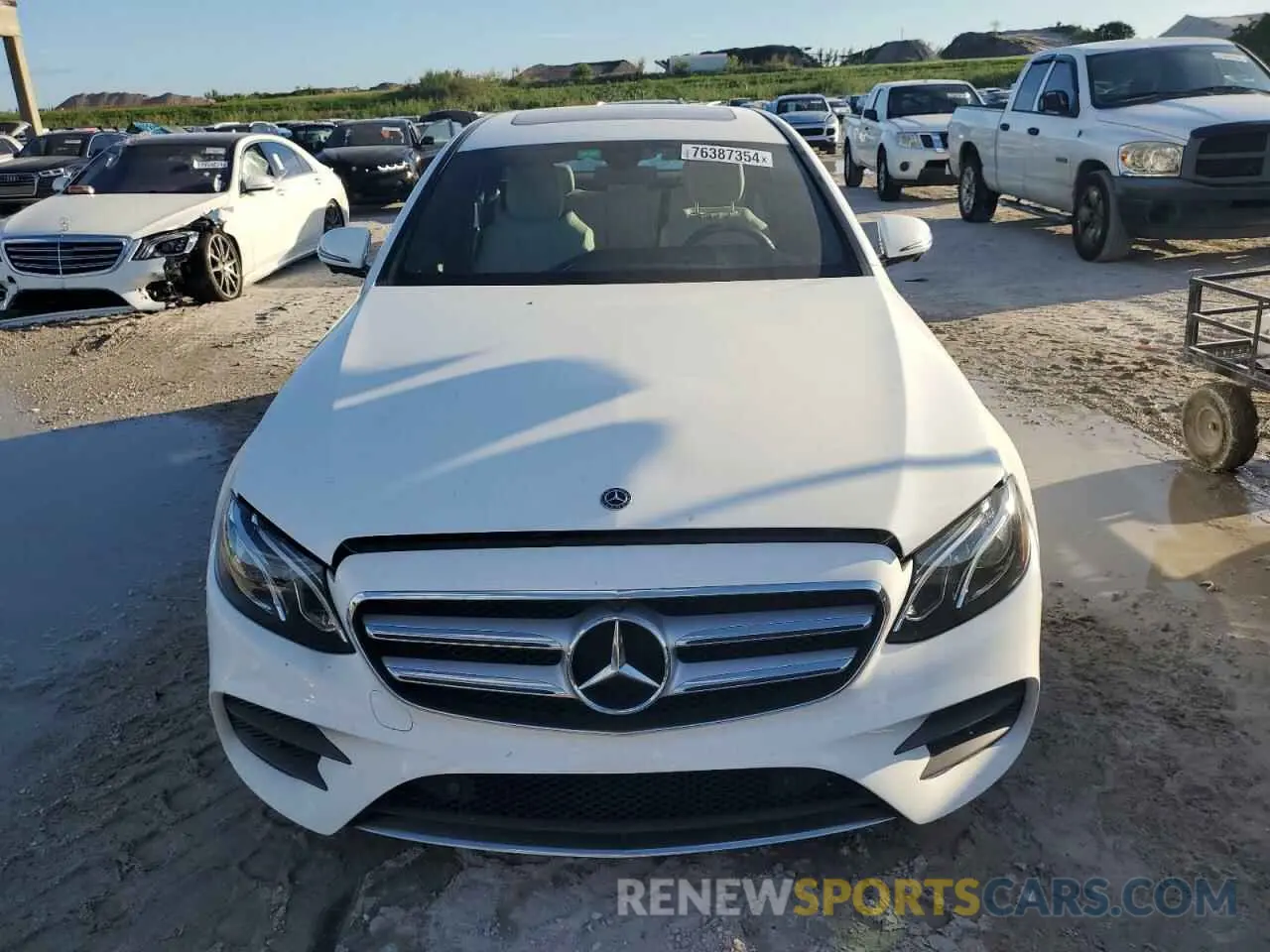 5 fotografías del automóvil dañado WDDZF4JB2KA643725 MERCEDES-BENZ E-CLASS 2019