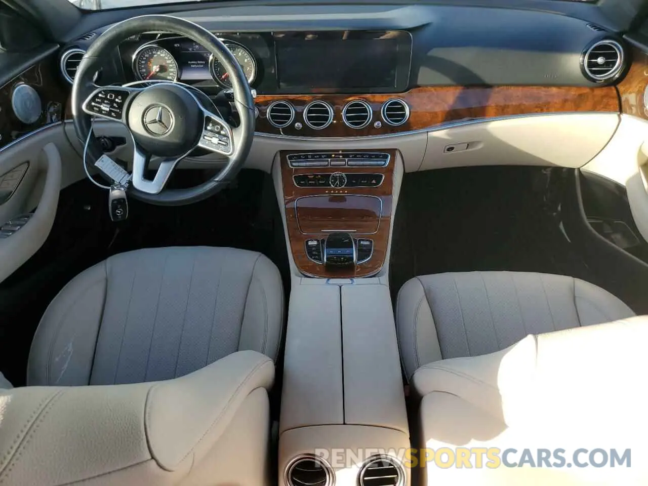 8 fotografías del automóvil dañado WDDZF4JB2KA643725 MERCEDES-BENZ E-CLASS 2019