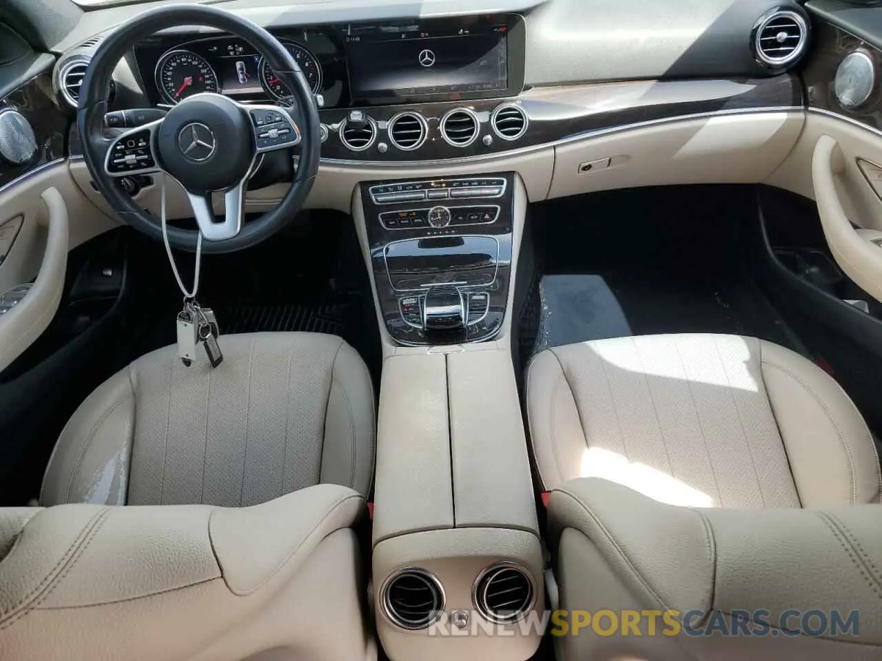 8 fotografías del automóvil dañado WDDZF4JB3KA520824 MERCEDES-BENZ E-CLASS 2019