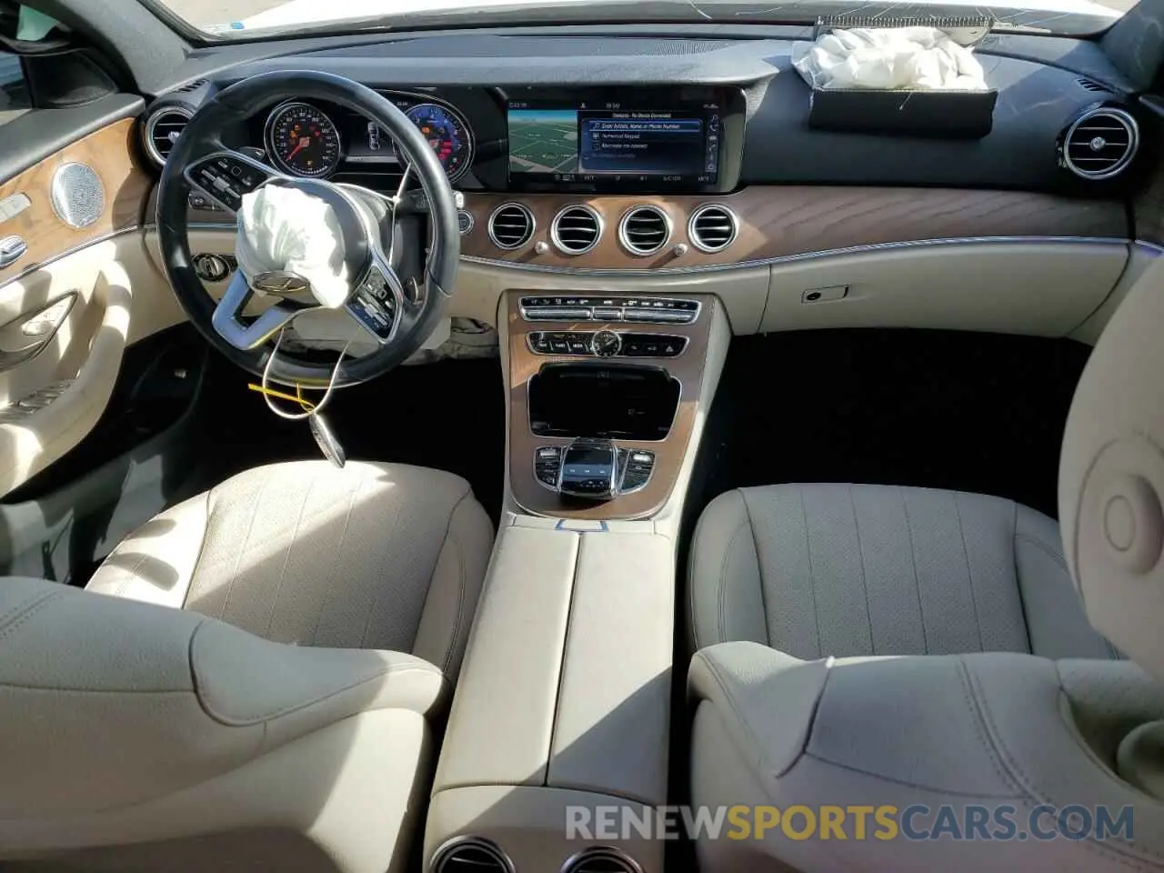 8 fotografías del automóvil dañado WDDZF4JB4KA676063 MERCEDES-BENZ E-CLASS 2019