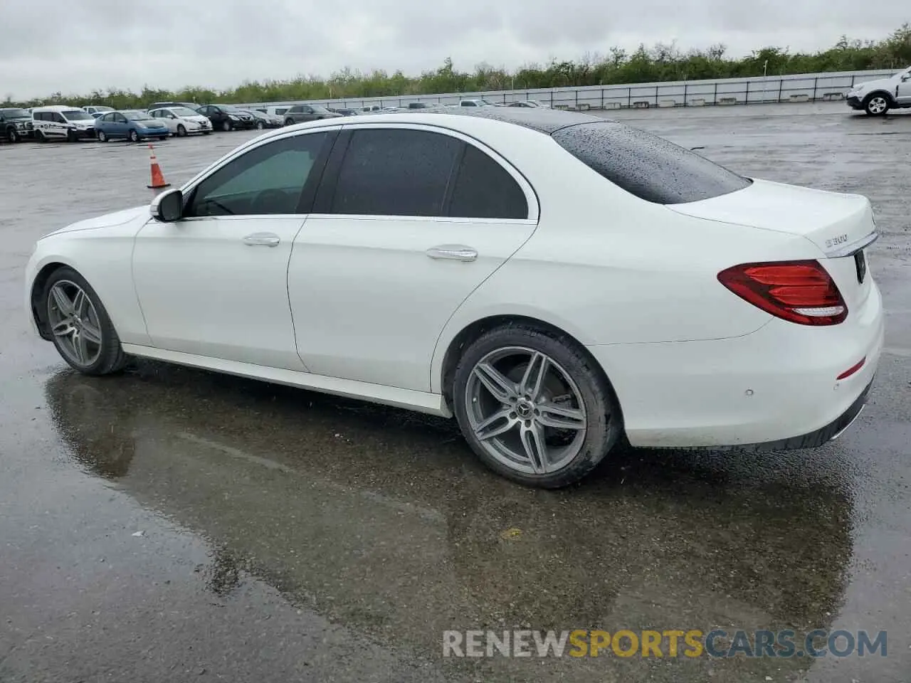 2 fotografías del automóvil dañado WDDZF4JB5KA591409 MERCEDES-BENZ E-CLASS 2019