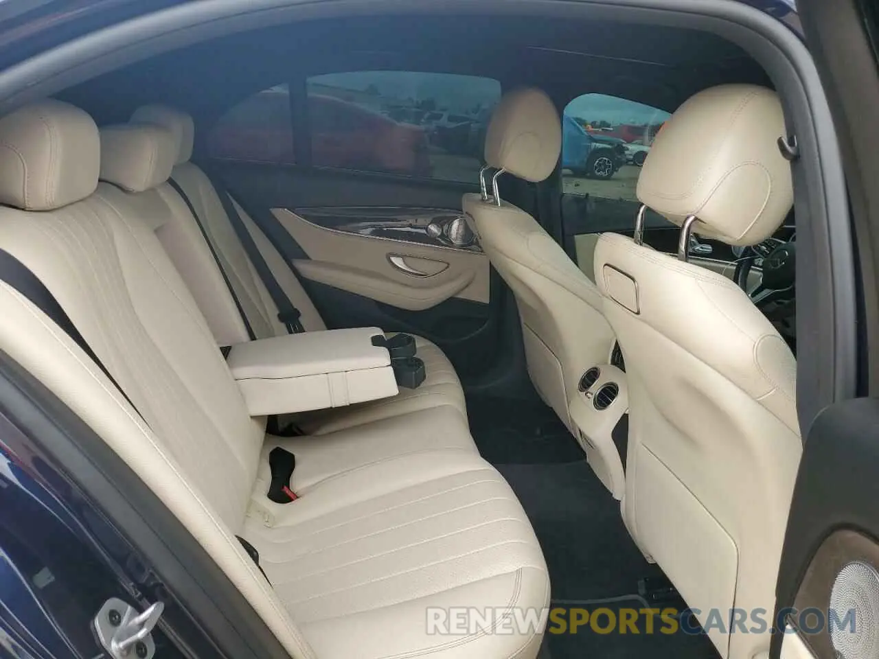 10 fotografías del automóvil dañado WDDZF4JB5KA673057 MERCEDES-BENZ E-CLASS 2019