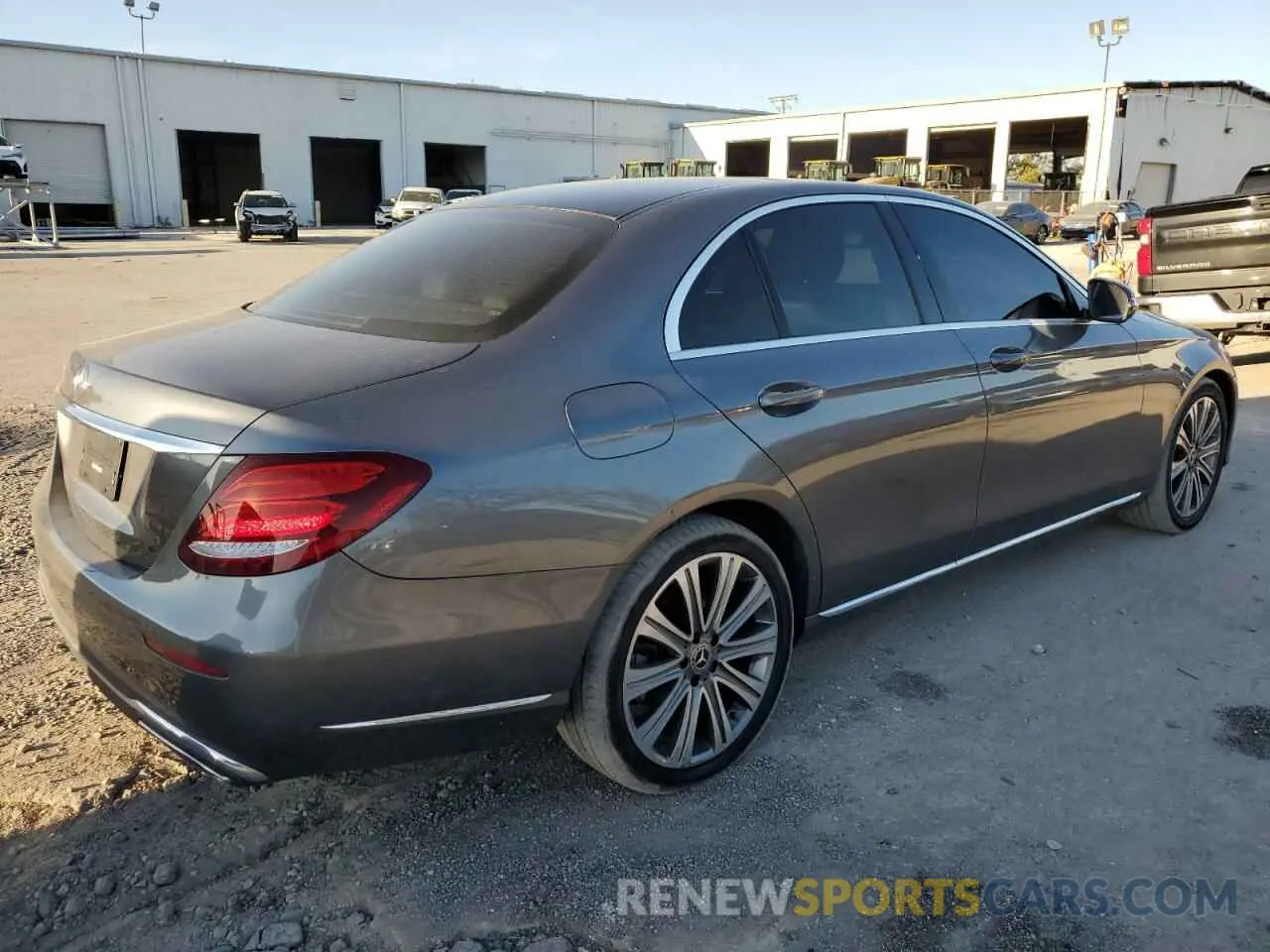 3 fotografías del automóvil dañado WDDZF4JB5KA680168 MERCEDES-BENZ E-CLASS 2019