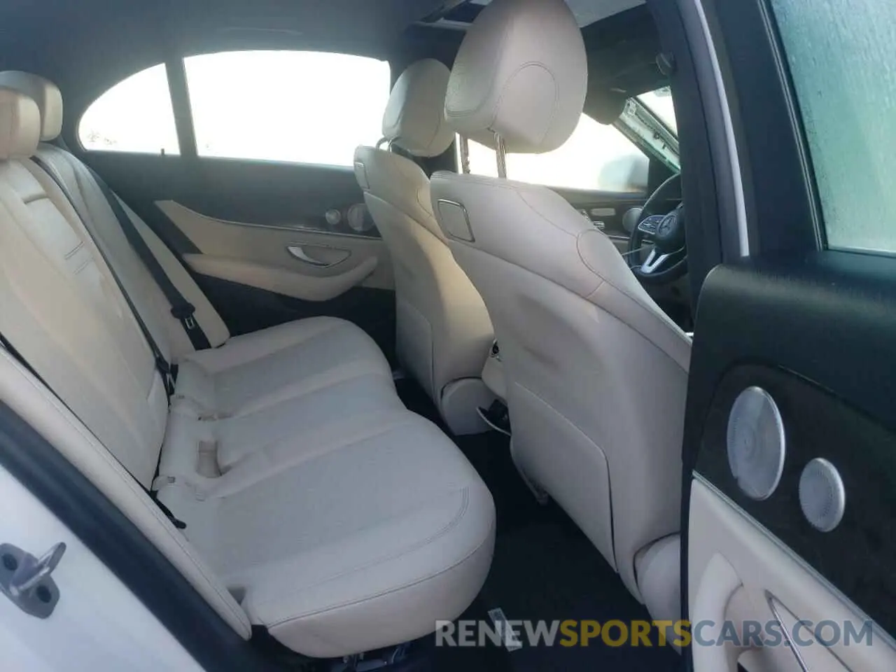 6 fotografías del automóvil dañado WDDZF4JB7KA546438 MERCEDES-BENZ E-CLASS 2019