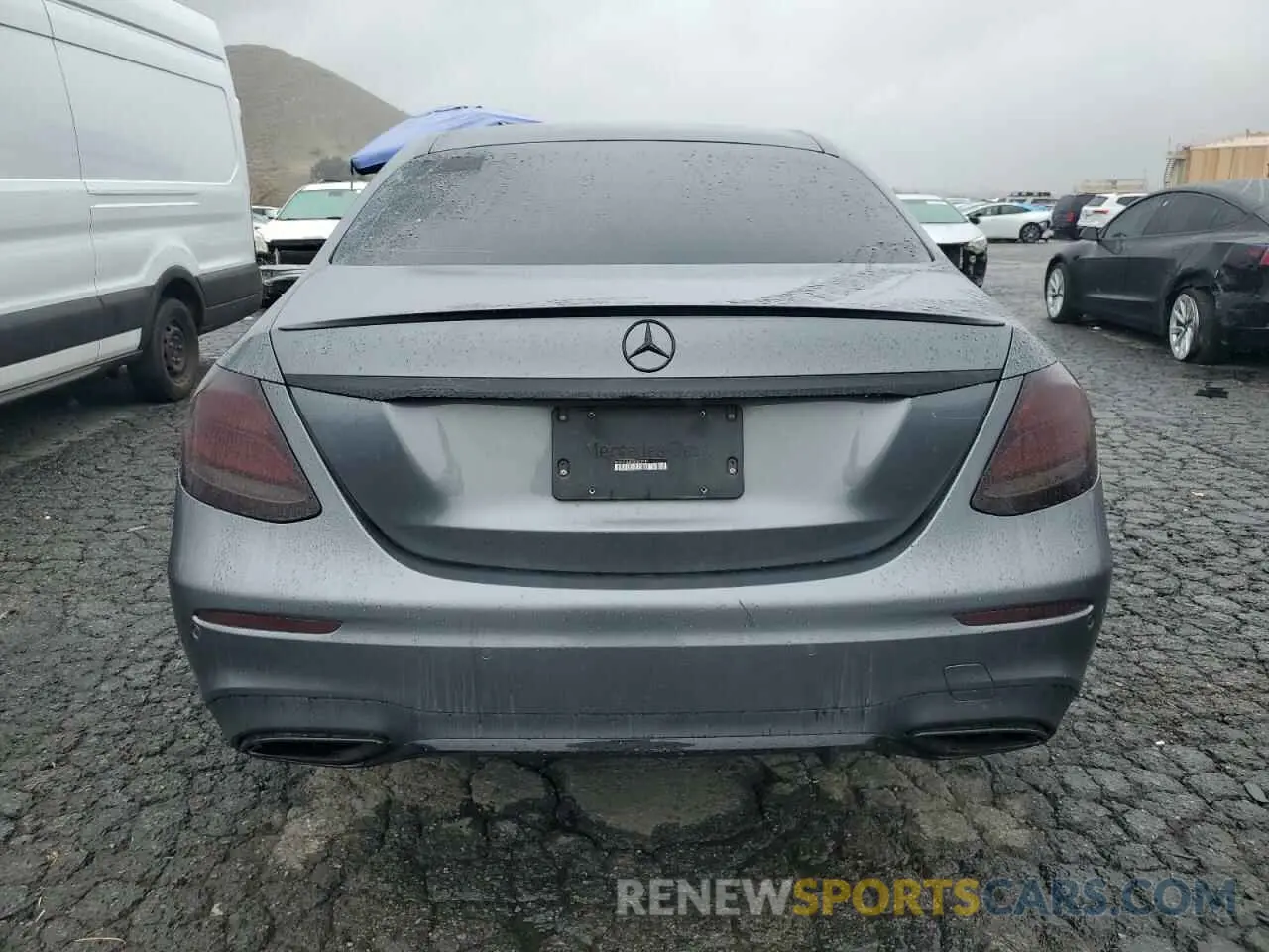 6 fotografías del automóvil dañado WDDZF4JB7KA563935 MERCEDES-BENZ E-CLASS 2019