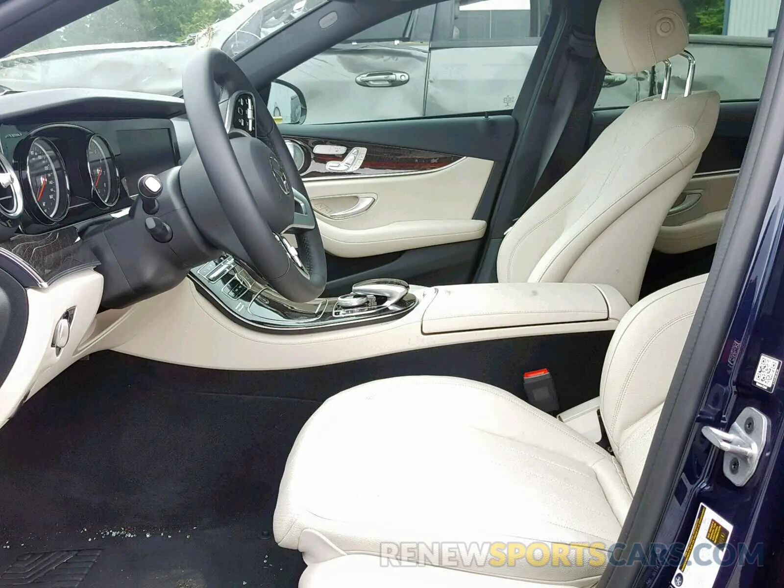 5 fotografías del automóvil dañado WDDZF4JB8KA514176 MERCEDES-BENZ E CLASS 2019