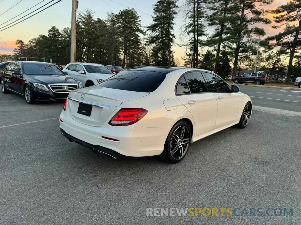 3 fotografías del automóvil dañado WDDZF4JBXKA600136 MERCEDES-BENZ E-CLASS 2019