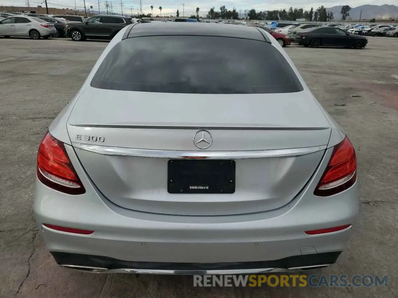 6 fotografías del automóvil dañado WDDZF4JBXKA603103 MERCEDES-BENZ E-CLASS 2019