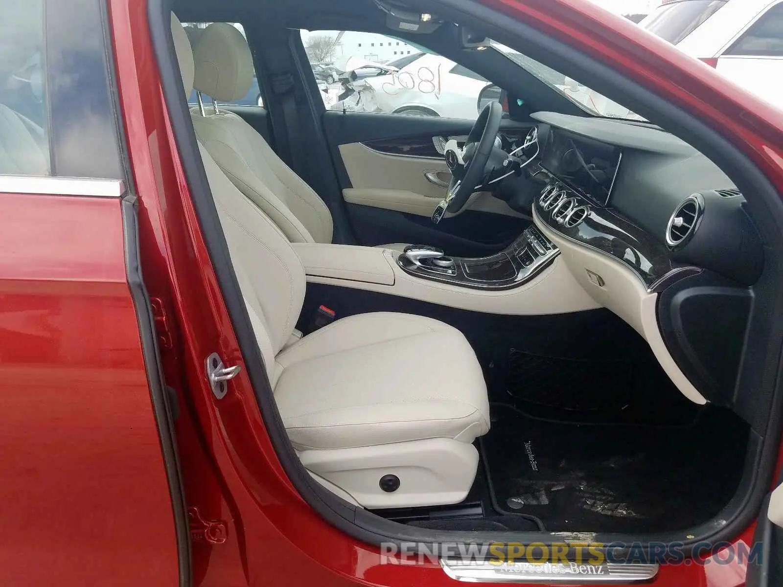 5 fotografías del automóvil dañado WDDZF4KB0KA625478 MERCEDES-BENZ E CLASS 2019