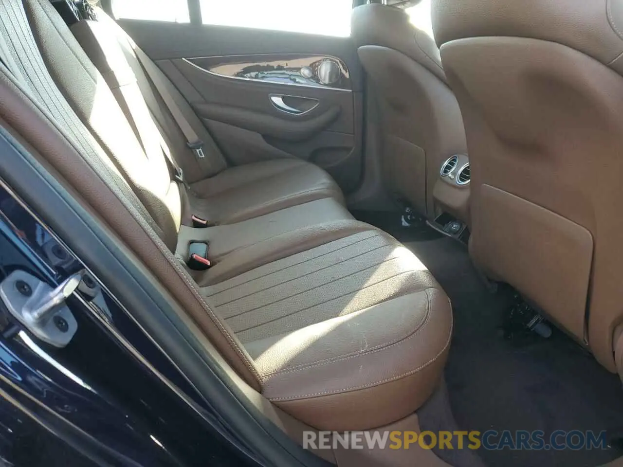 10 fotografías del automóvil dañado WDDZF4KB1KA514616 MERCEDES-BENZ E-CLASS 2019