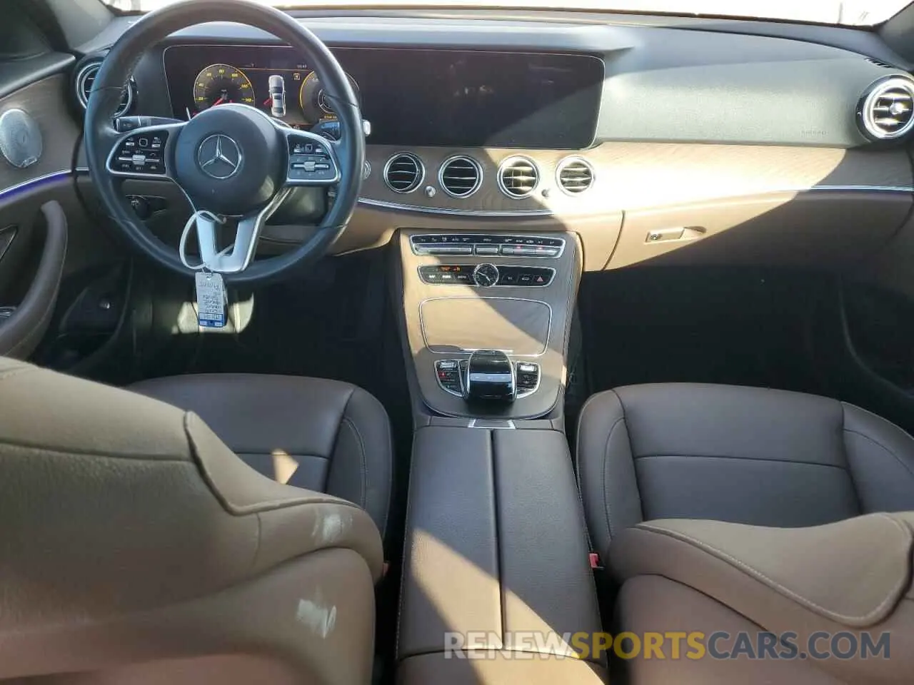 8 fotografías del automóvil dañado WDDZF4KB1KA599828 MERCEDES-BENZ E-CLASS 2019