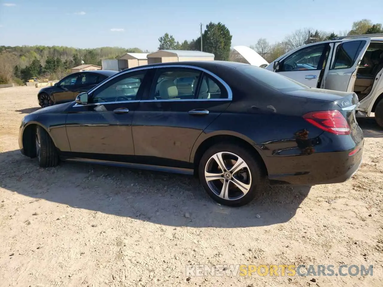 2 fotografías del automóvil dañado WDDZF4KB4KA627220 MERCEDES-BENZ E-CLASS 2019