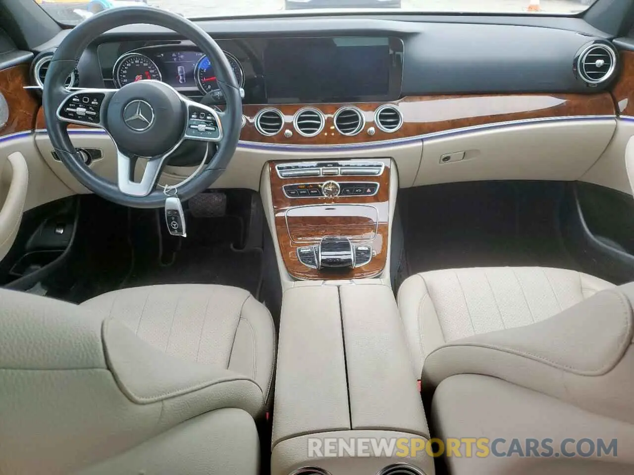 8 fotografías del automóvil dañado WDDZF4KB5KA662011 MERCEDES-BENZ E-CLASS 2019