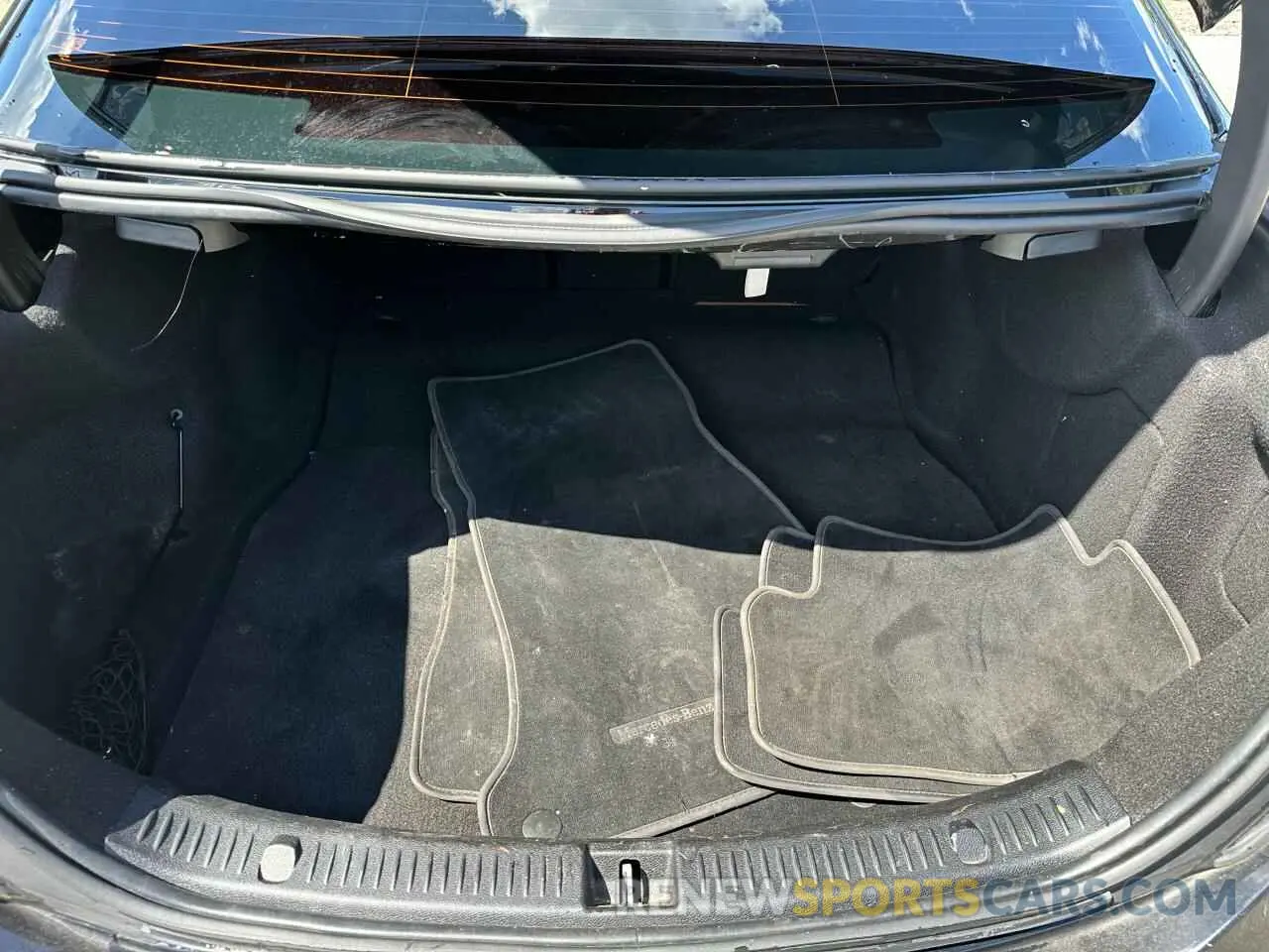 13 fotografías del automóvil dañado WDDZF4KB6KA566954 MERCEDES-BENZ E-CLASS 2019