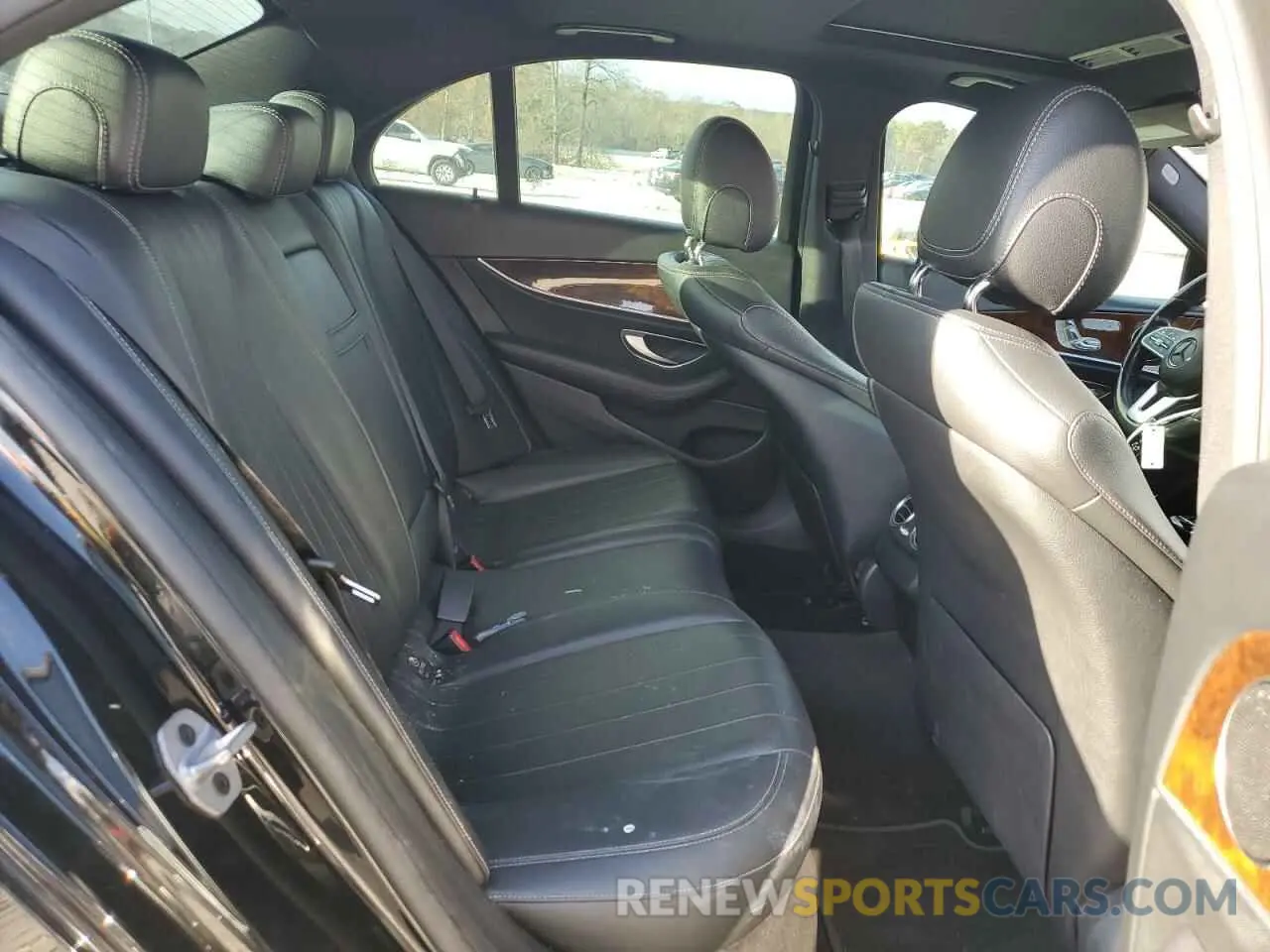 10 fotografías del automóvil dañado WDDZF4KB6KA577310 MERCEDES-BENZ E-CLASS 2019