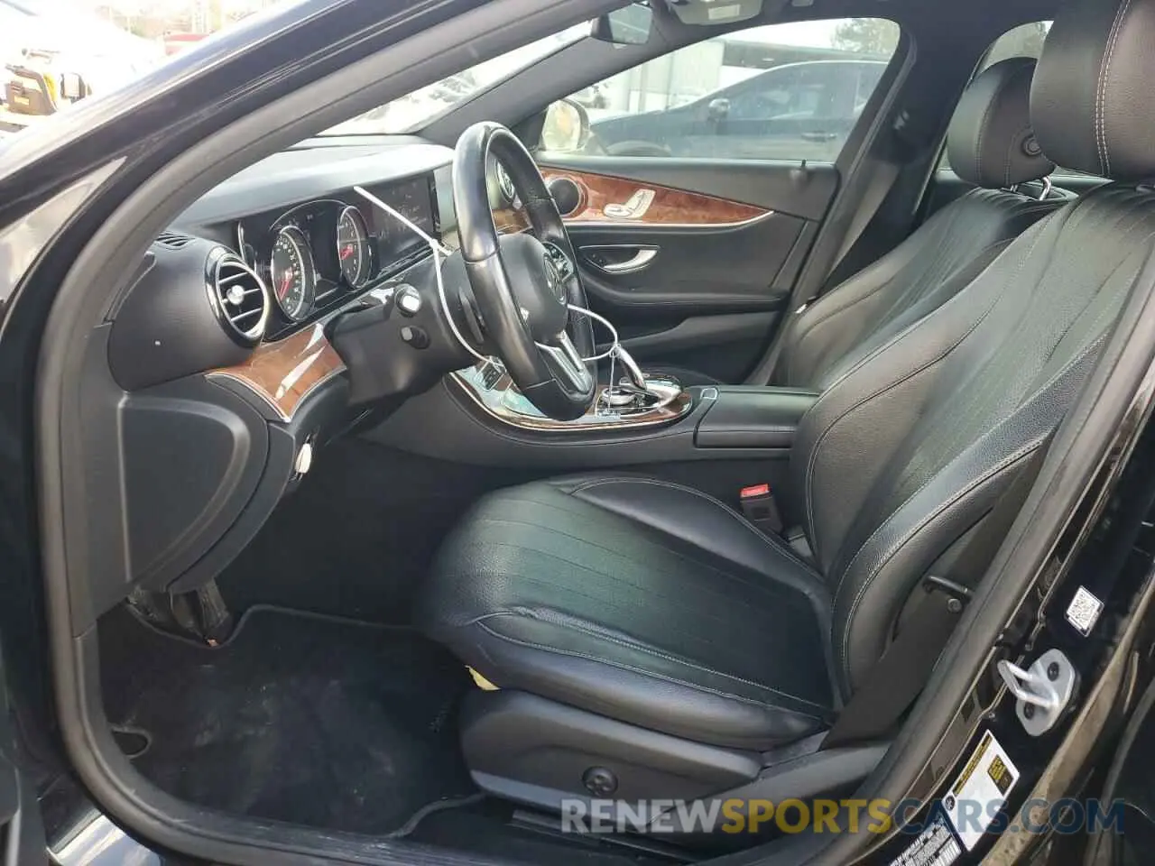 7 fotografías del automóvil dañado WDDZF4KB6KA577310 MERCEDES-BENZ E-CLASS 2019