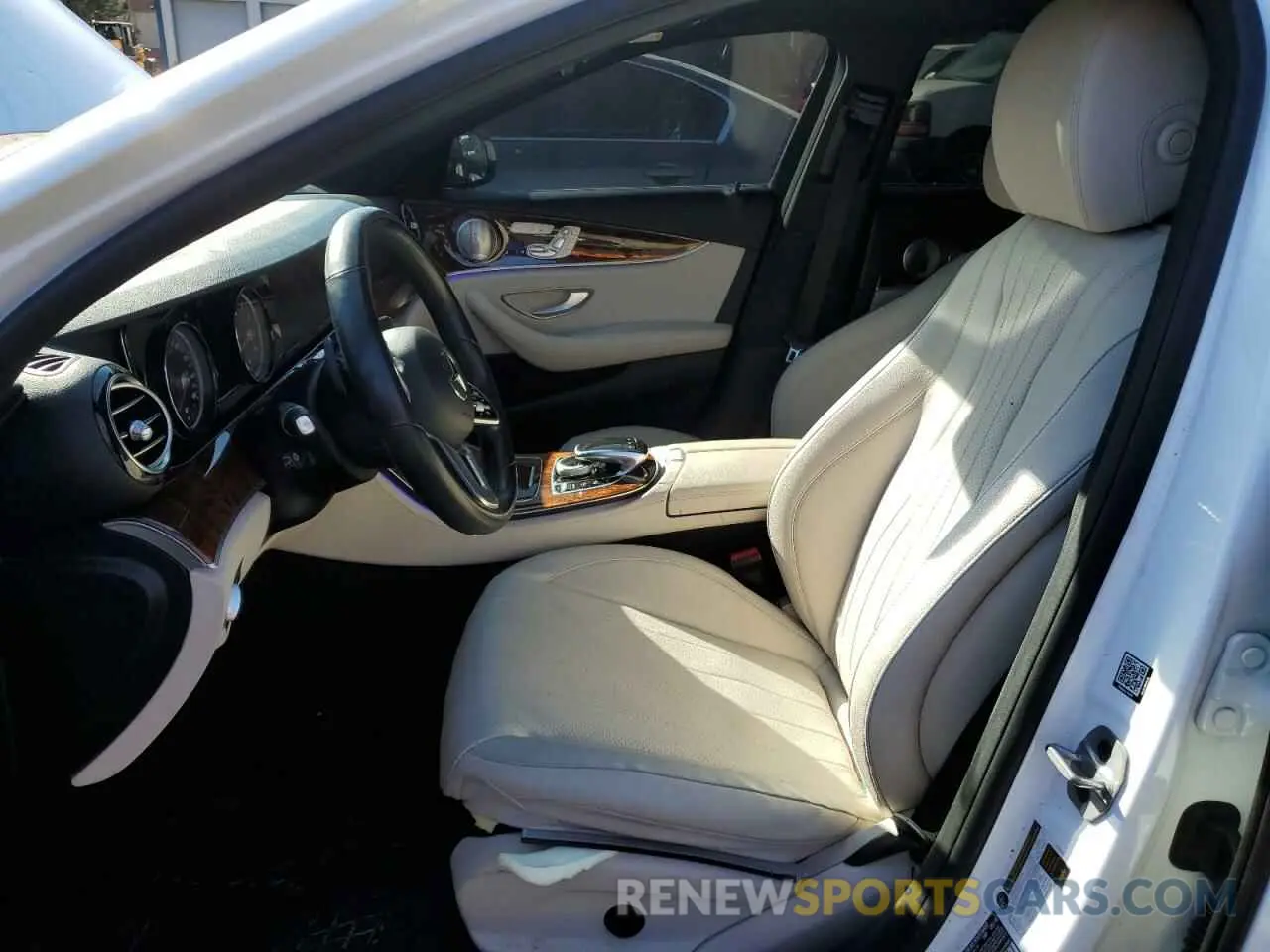 7 fotografías del automóvil dañado WDDZF4KB6KA621953 MERCEDES-BENZ E-CLASS 2019