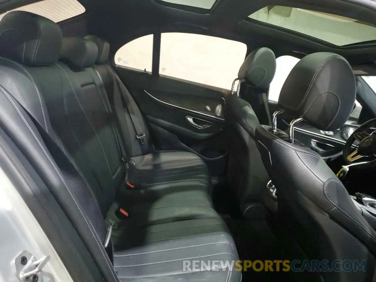 10 fotografías del automóvil dañado WDDZF4KB7KA516547 MERCEDES-BENZ E-CLASS 2019
