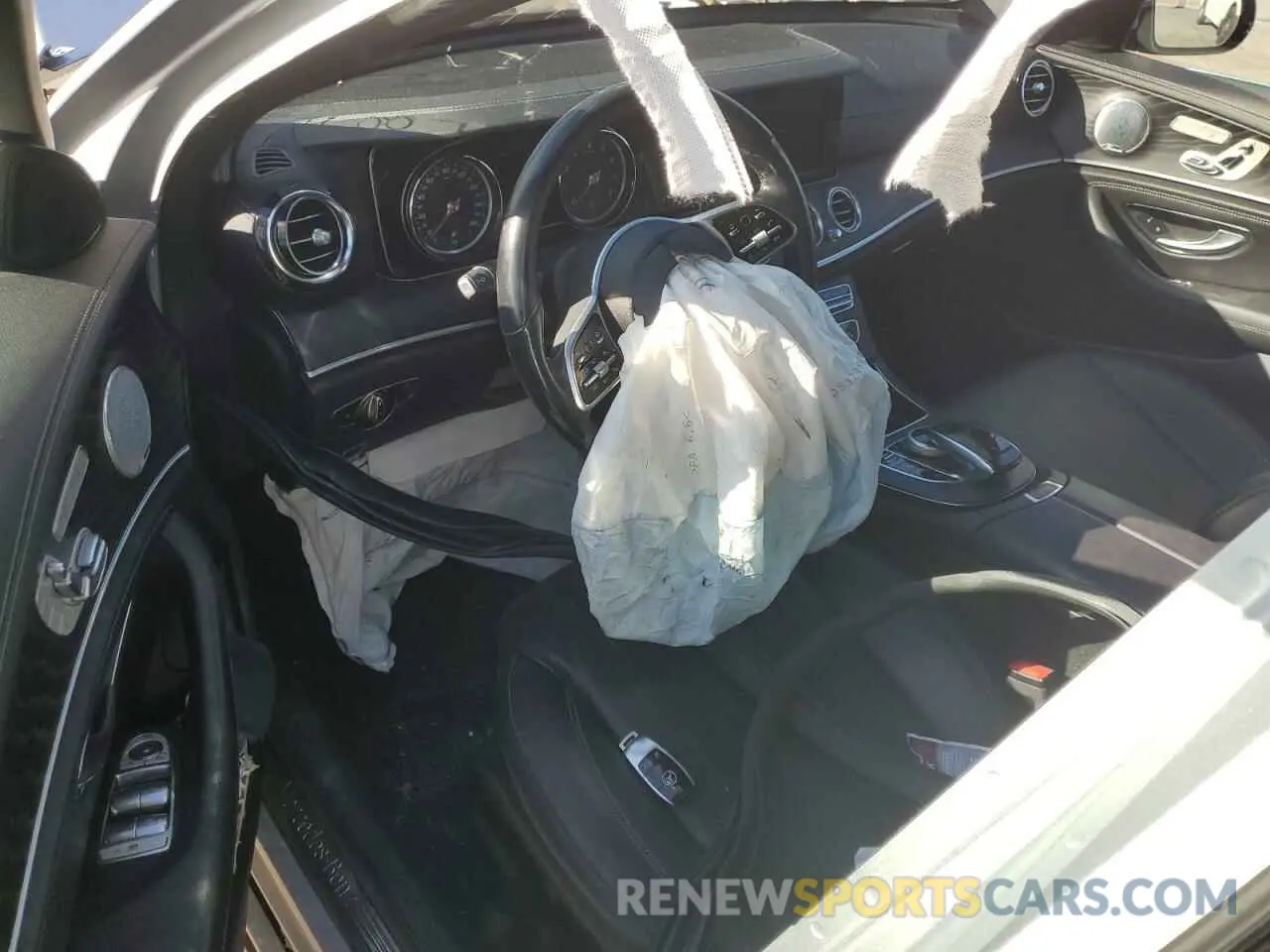 8 fotografías del automóvil dañado WDDZF4KB7KA588137 MERCEDES-BENZ E-CLASS 2019