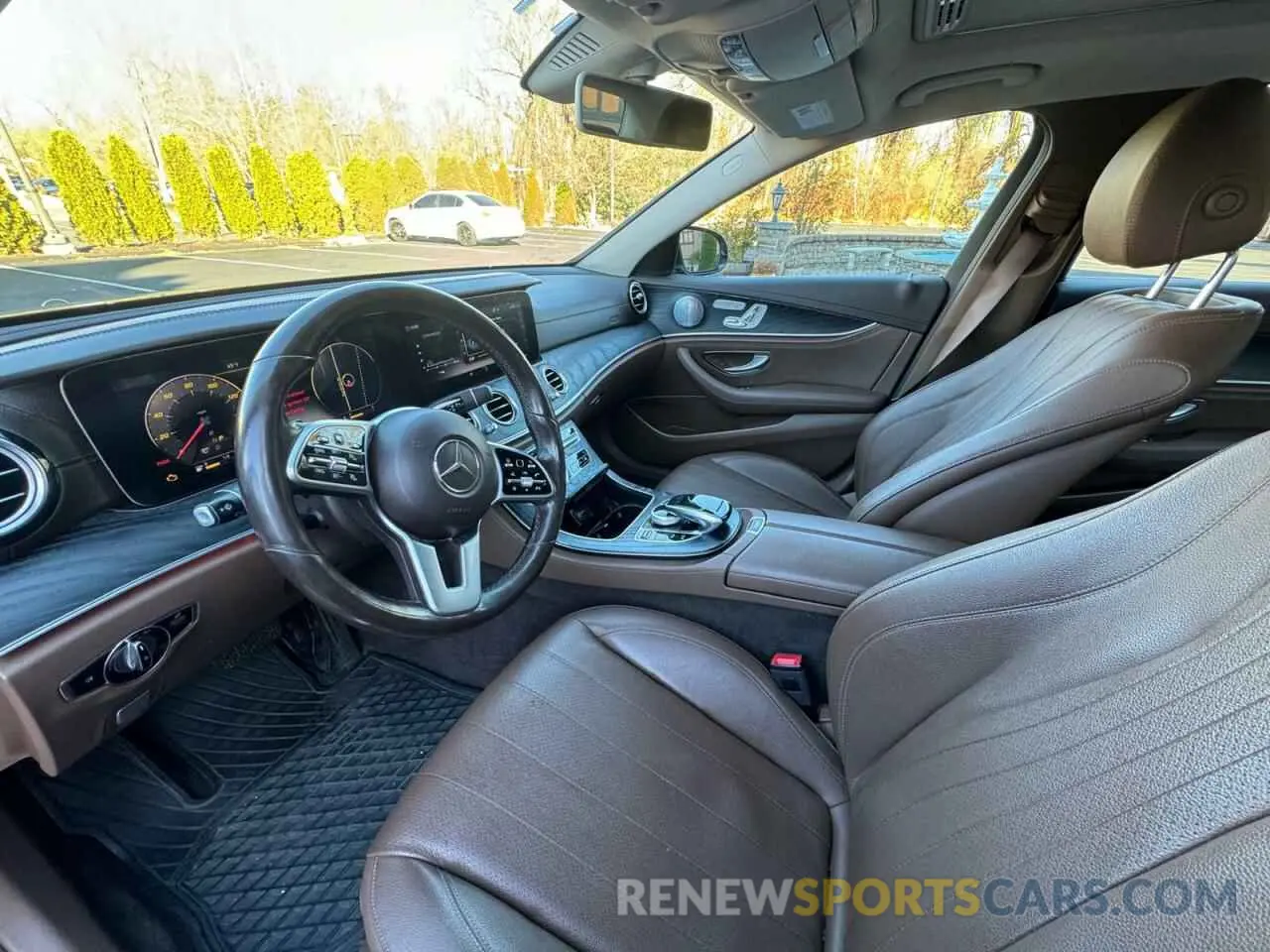8 fotografías del automóvil dañado WDDZF4KB8KA522891 MERCEDES-BENZ E-CLASS 2019