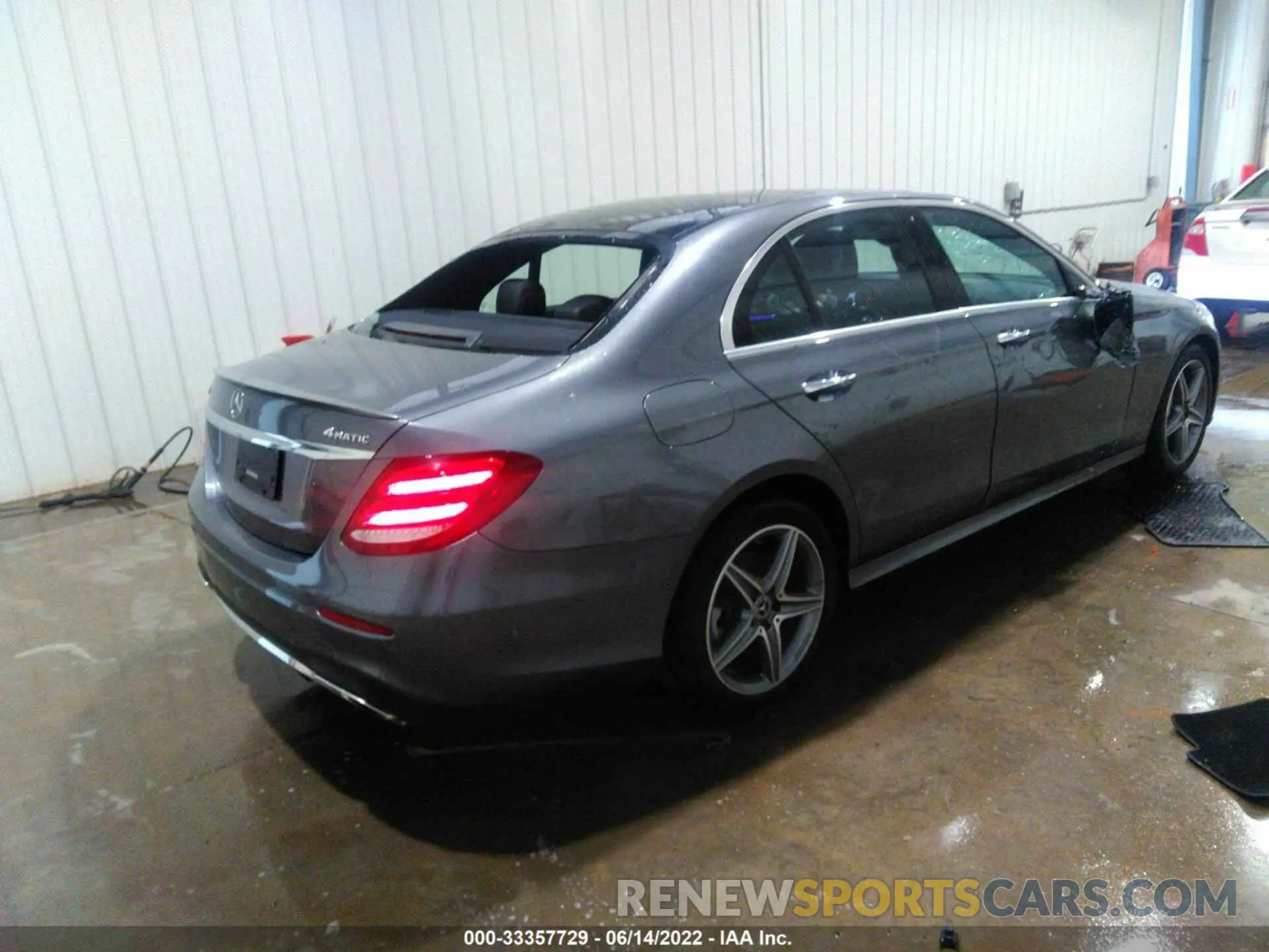 4 fotografías del automóvil dañado WDDZF4KB8KA597140 MERCEDES-BENZ E-CLASS 2019