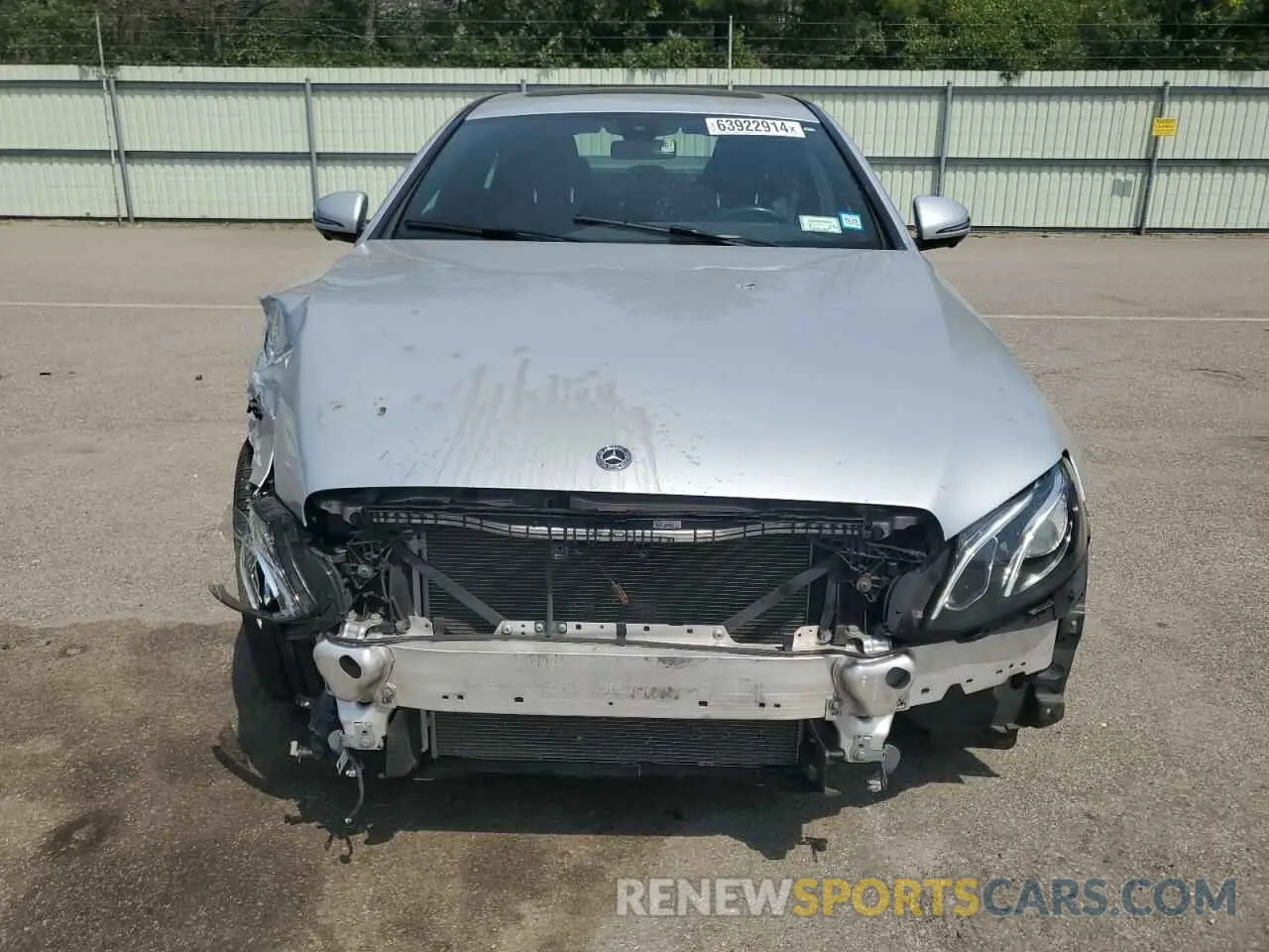 5 fotografías del automóvil dañado WDDZF4KB9KA505887 MERCEDES-BENZ E-CLASS 2019