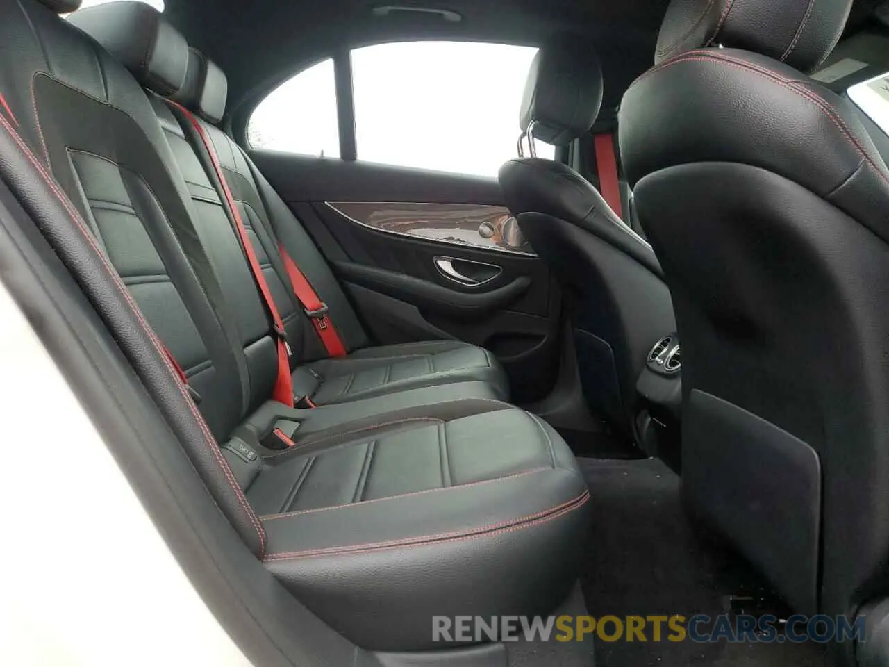 10 fotografías del automóvil dañado WDDZF6BBXKA571859 MERCEDES-BENZ E-CLASS 2019