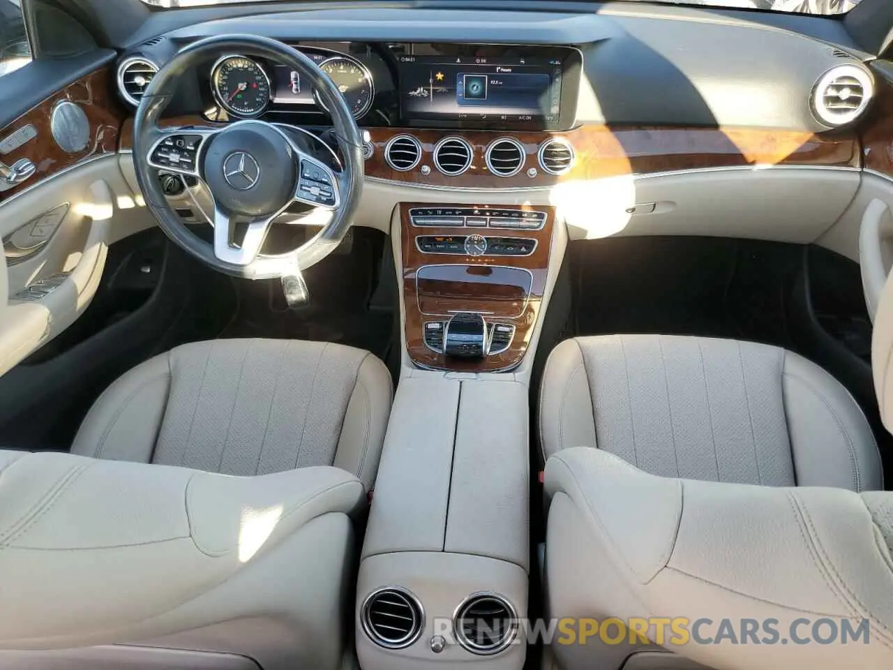 8 fotografías del automóvil dañado WDDZF6JB0KA515463 MERCEDES-BENZ E-CLASS 2019