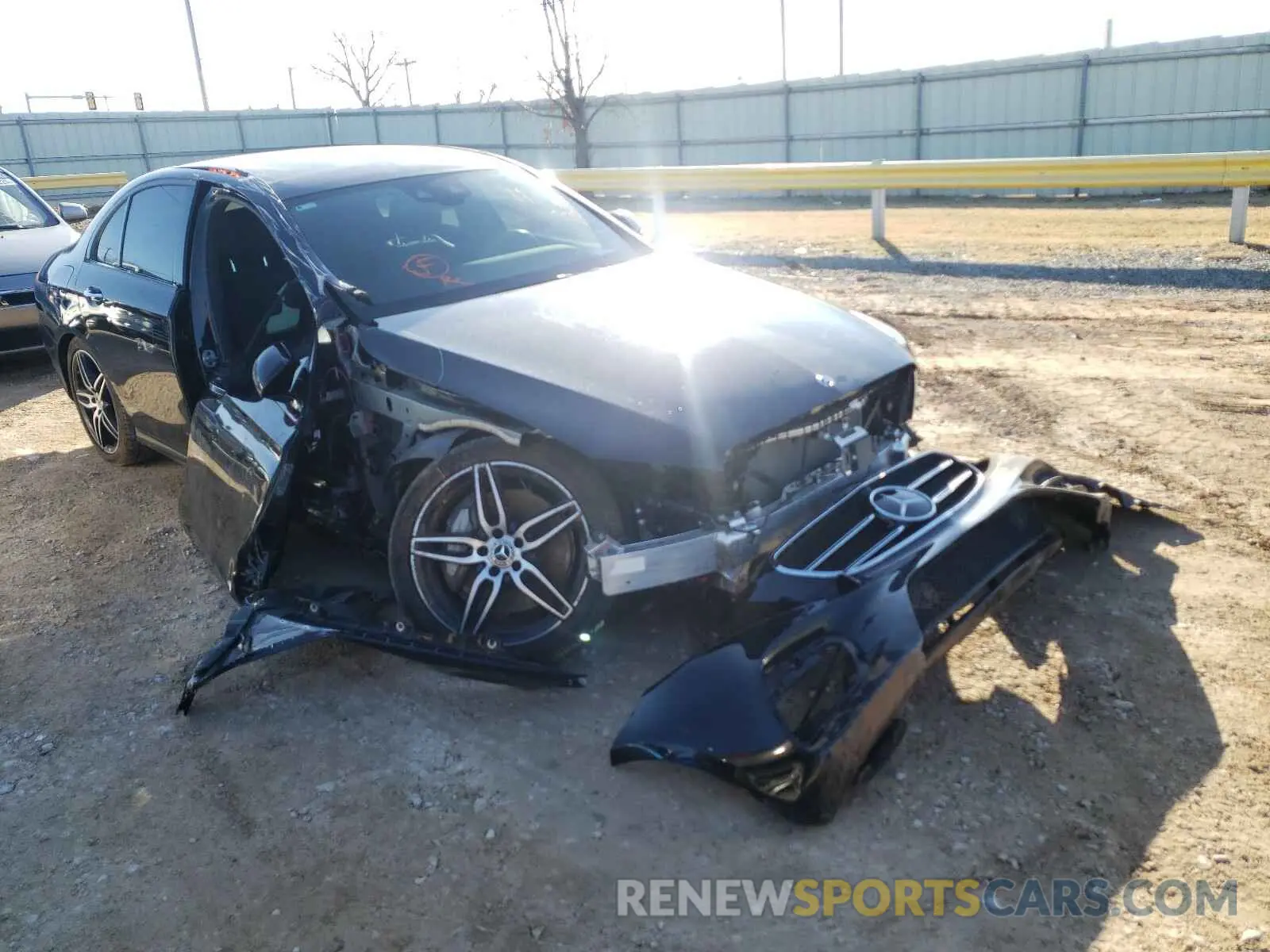 1 fotografías del automóvil dañado WDDZF6JB1KA692619 MERCEDES-BENZ E CLASS 2019