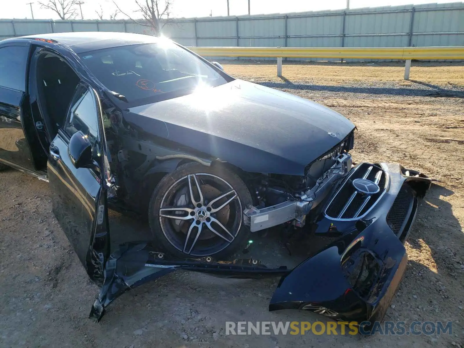 9 fotografías del automóvil dañado WDDZF6JB1KA692619 MERCEDES-BENZ E CLASS 2019